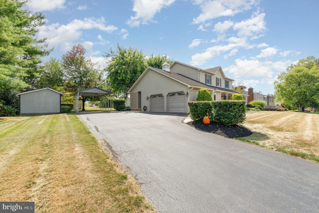 Photo of 1154 E Maple Street, PALMYRA, PA 17078 (MLS # PALN2022880)