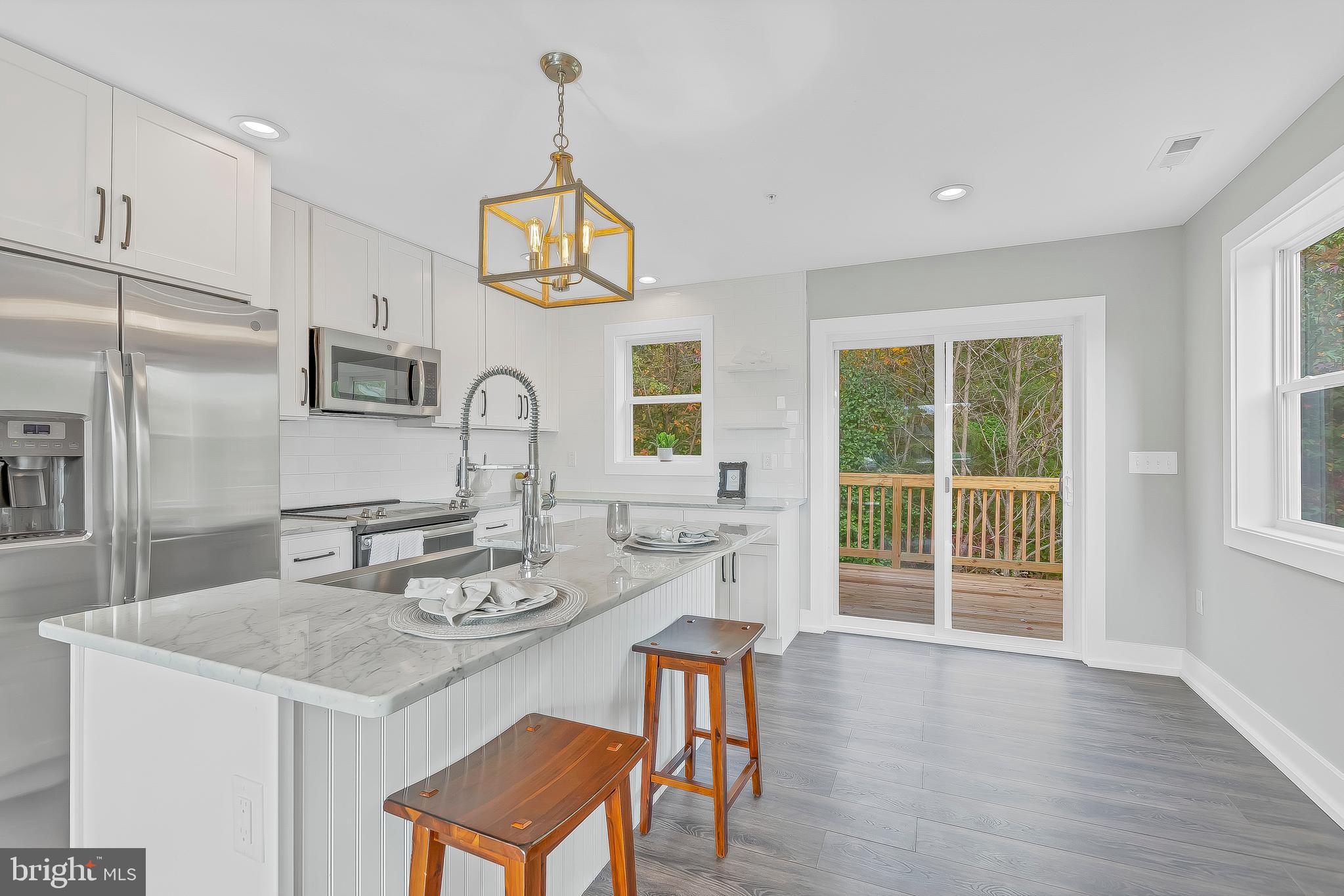 YARDLEY HILLS - Residential