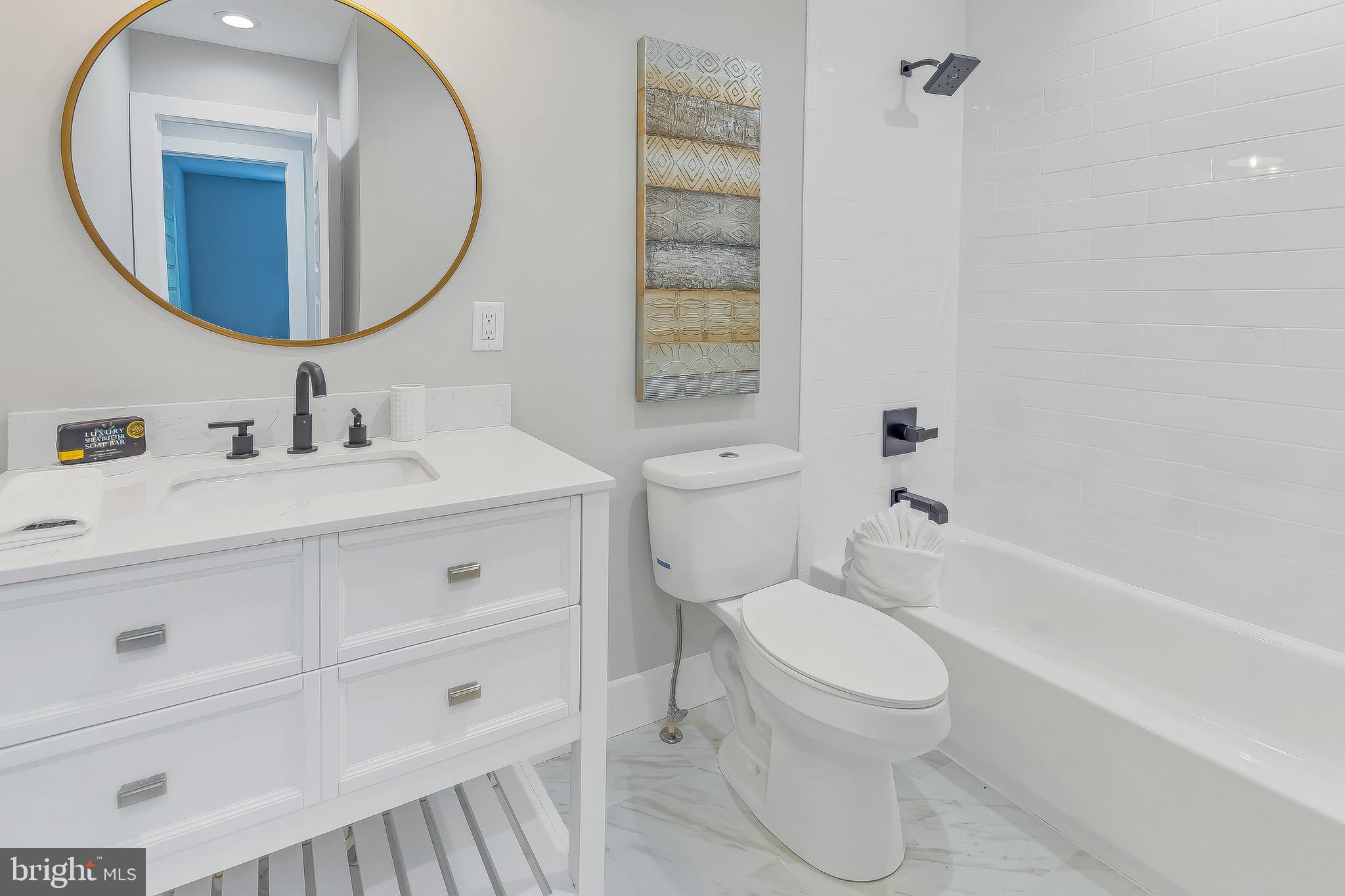 YARDLEY HILLS - Residential