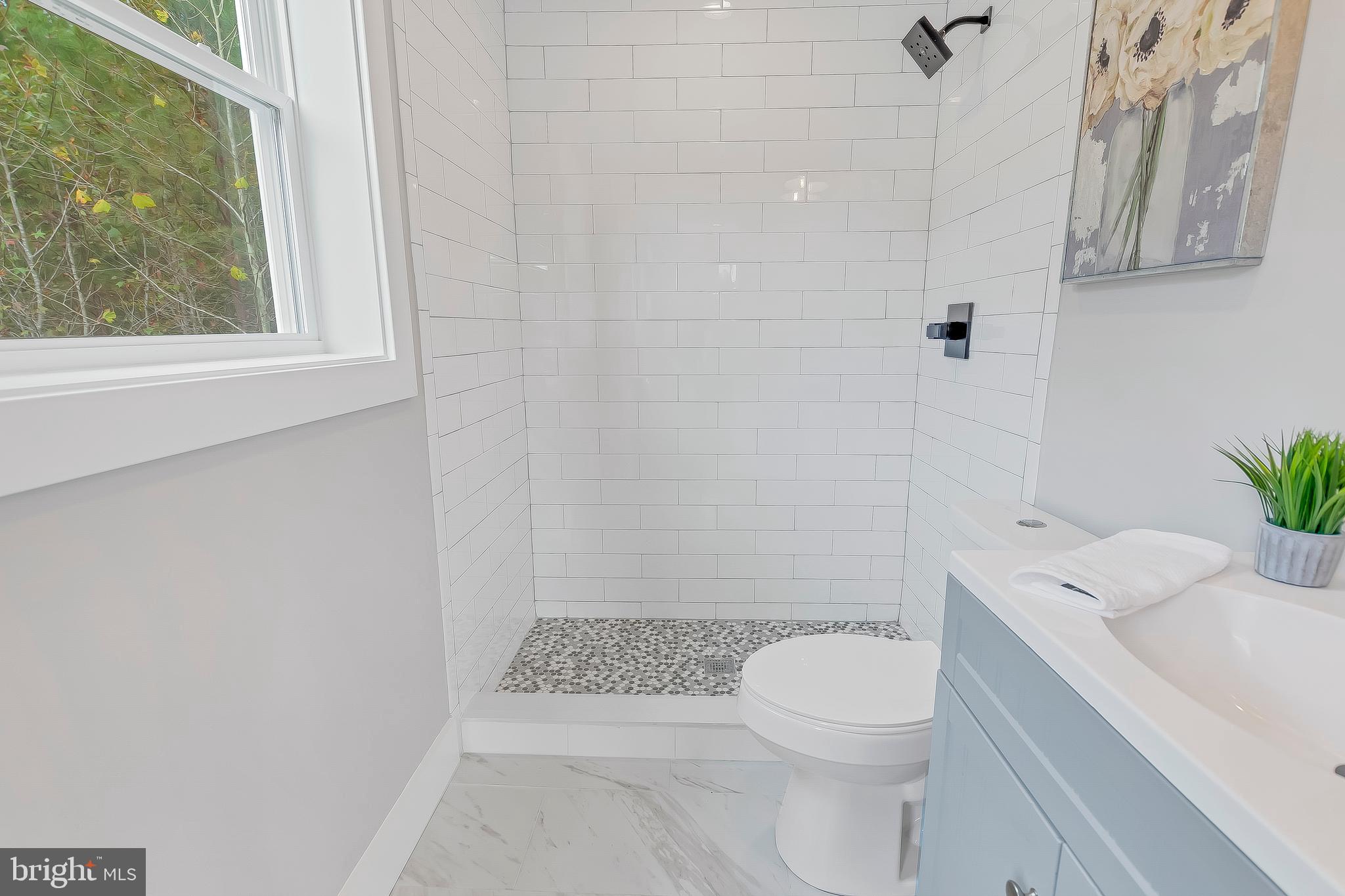 YARDLEY HILLS - Residential