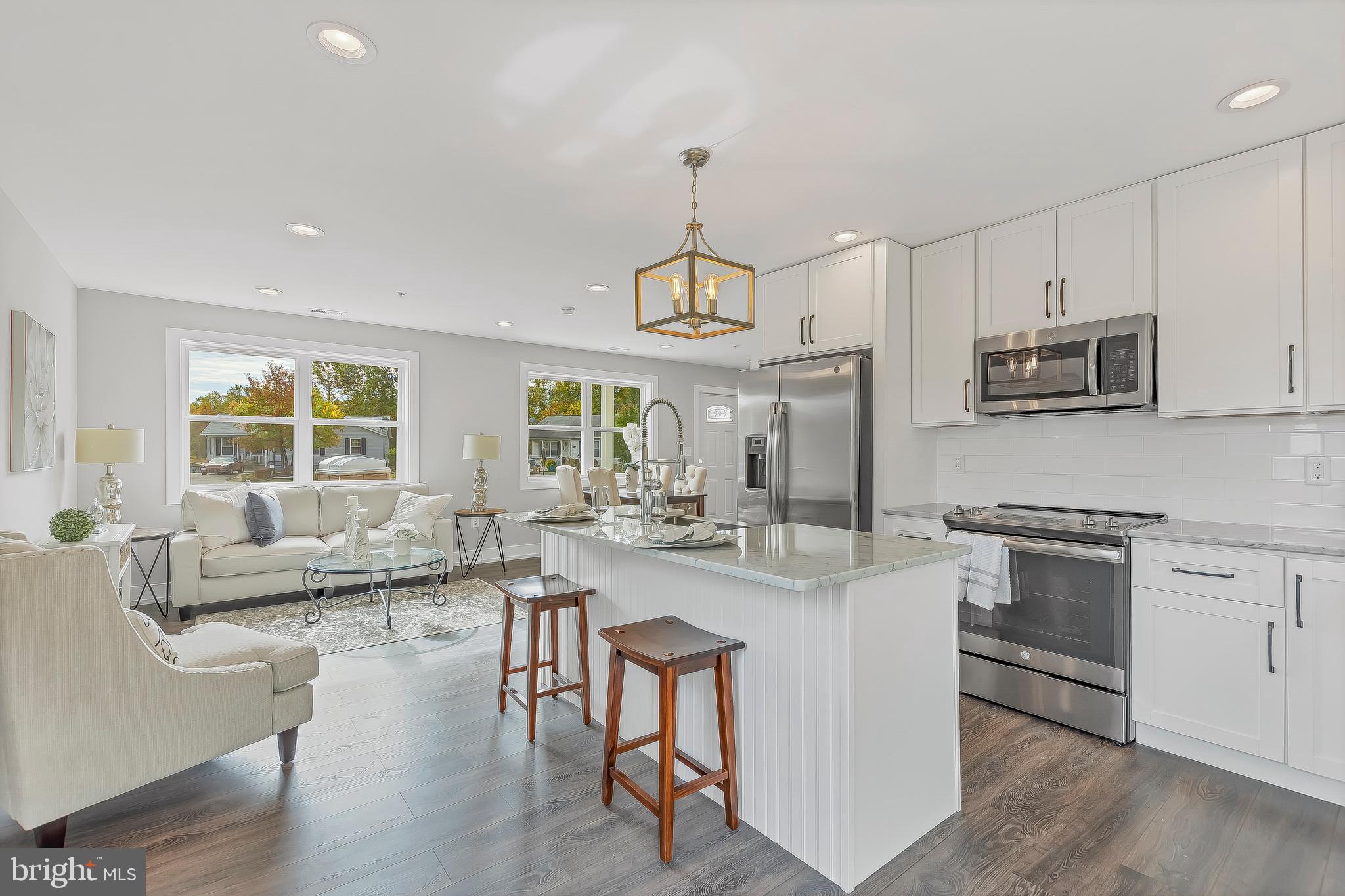 YARDLEY HILLS - Residential