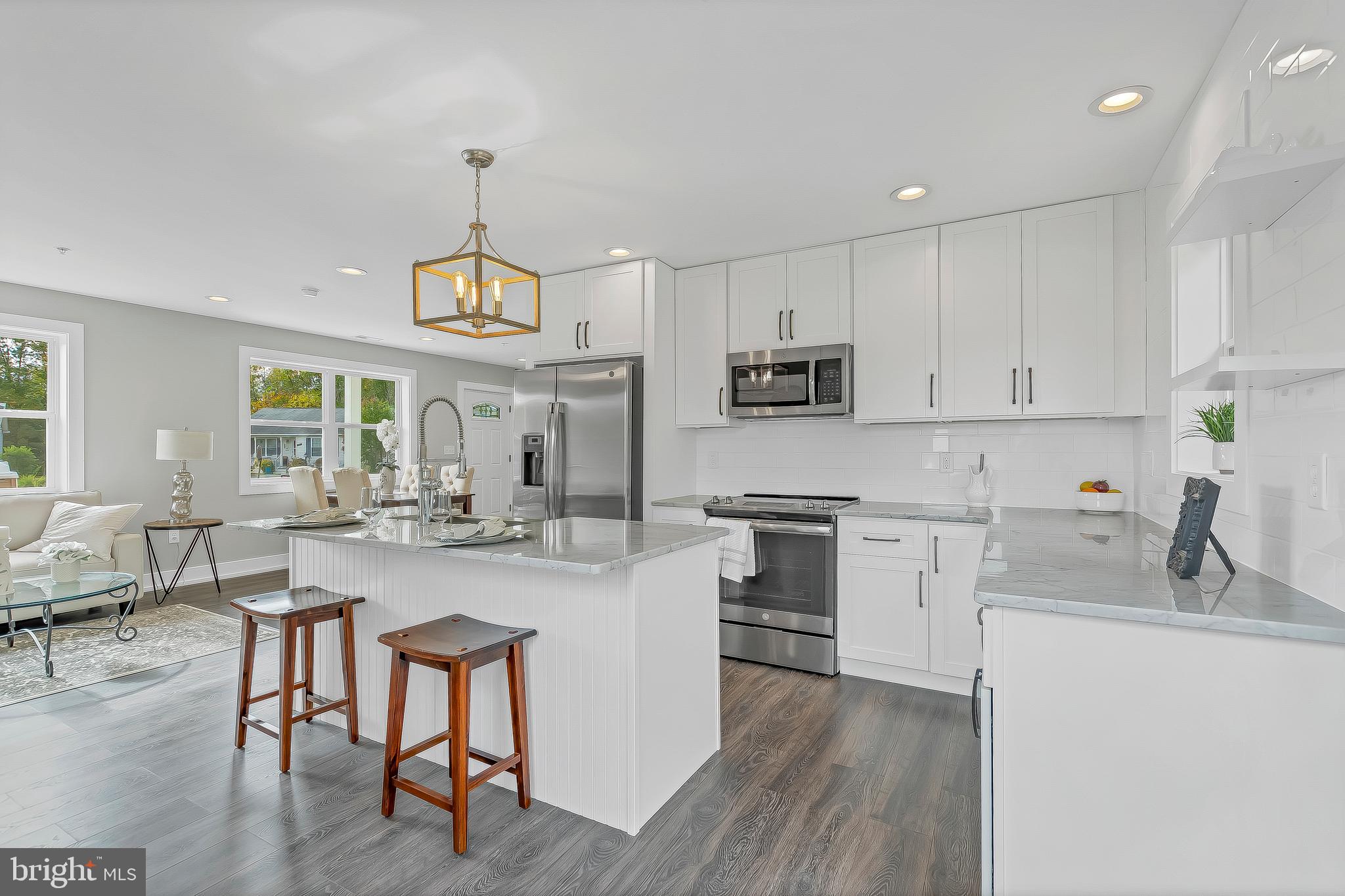 YARDLEY HILLS - Residential