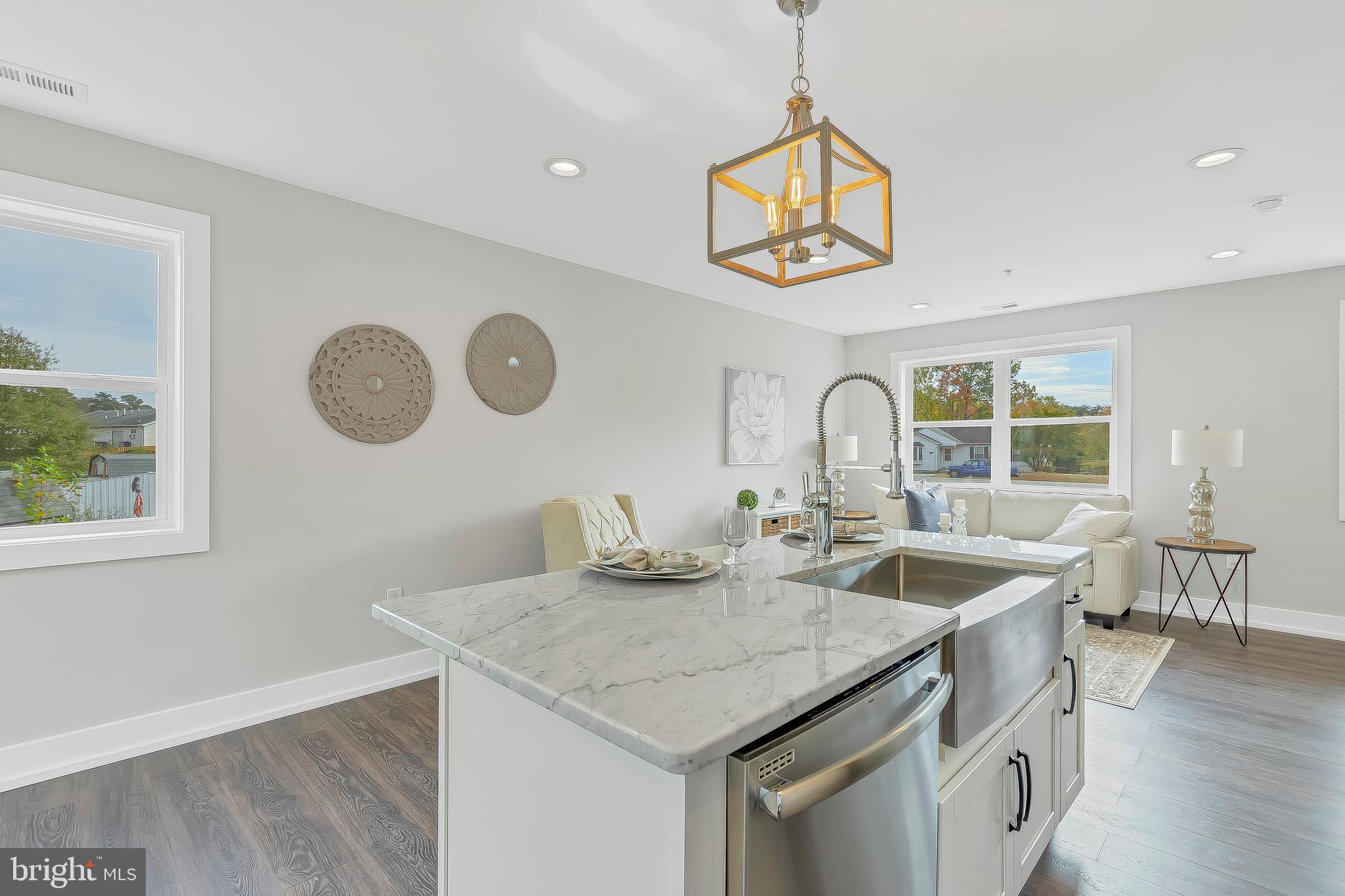 YARDLEY HILLS - Residential