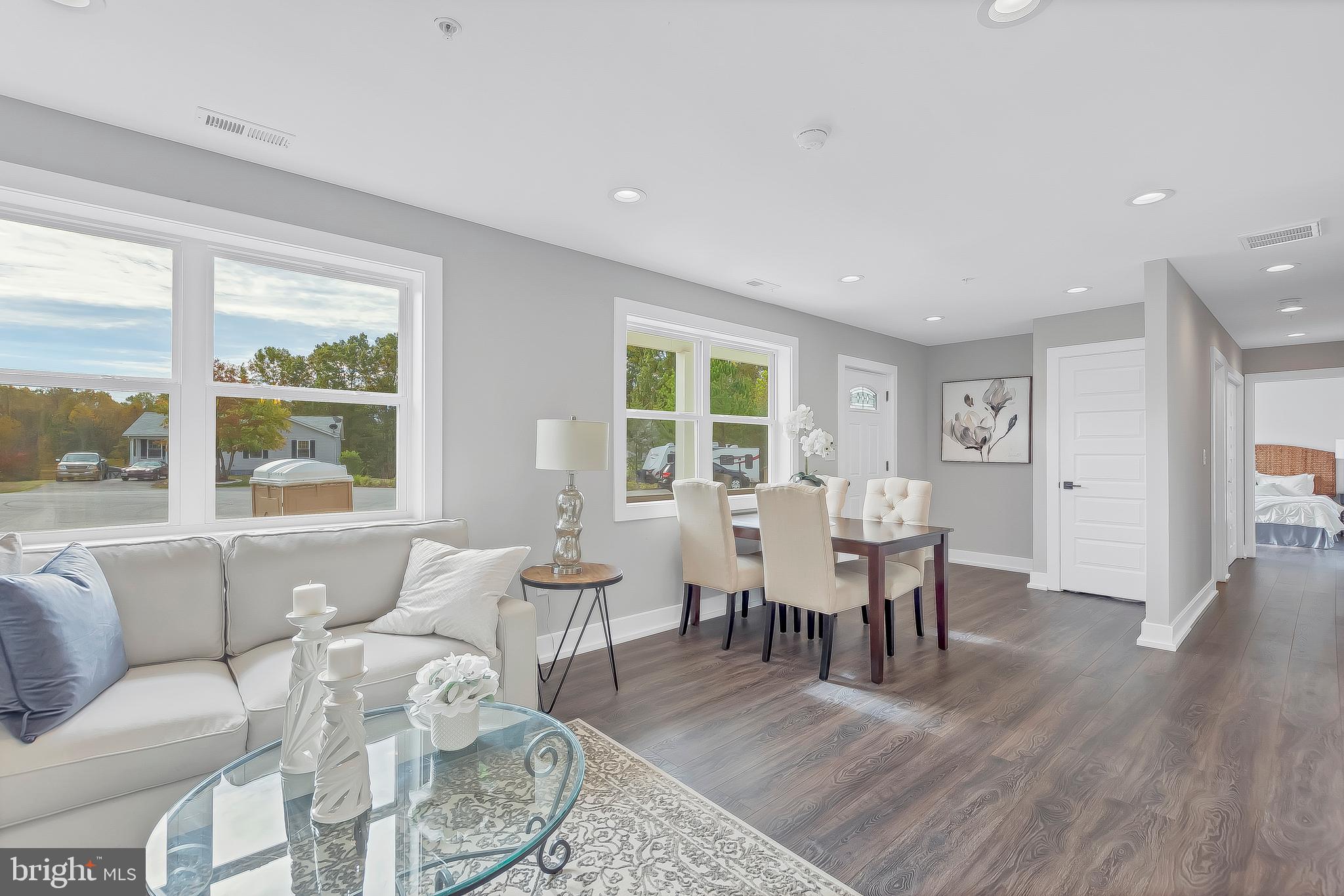 YARDLEY HILLS - Residential