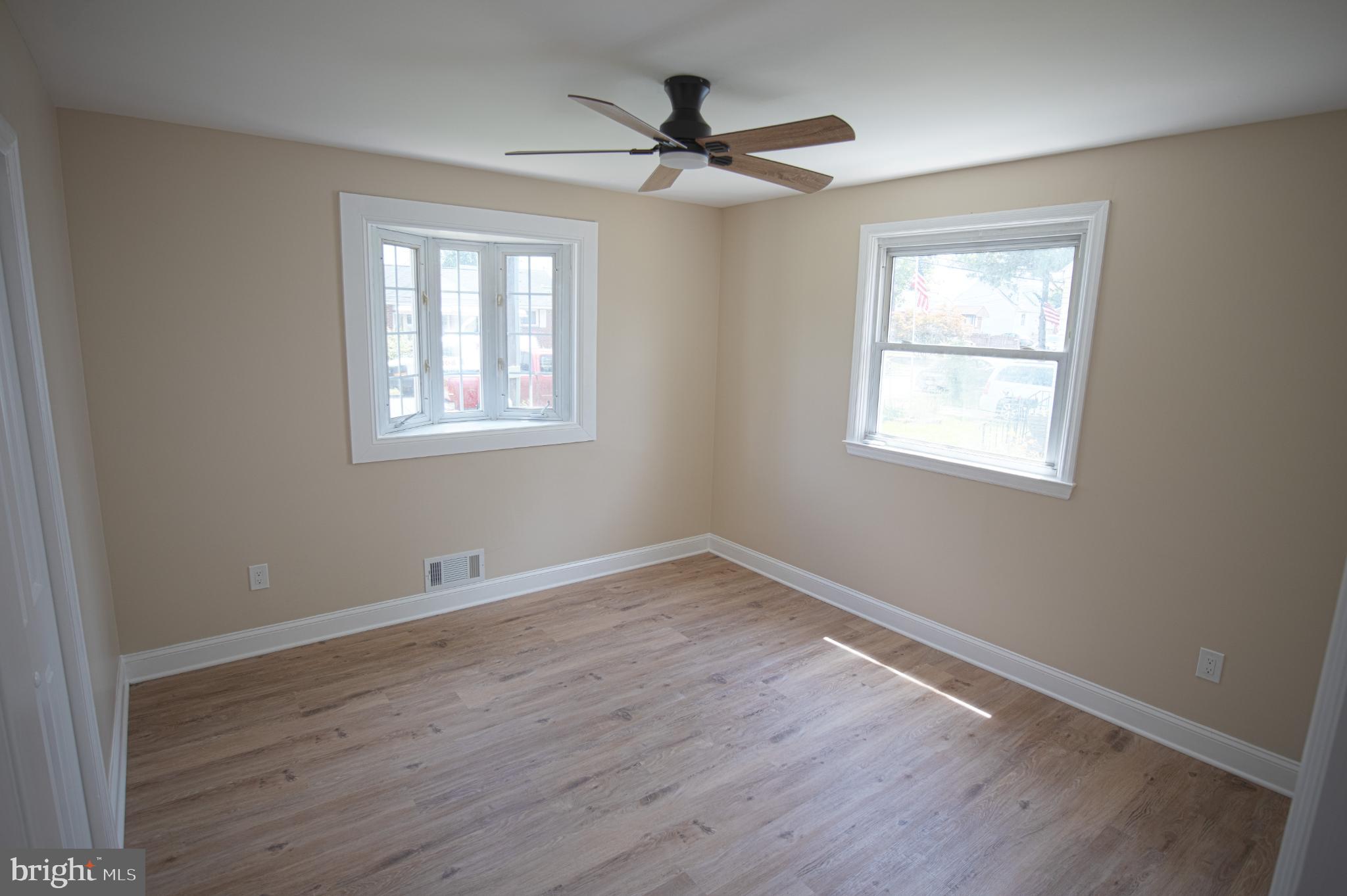 RIVIERA BEACH - Residential