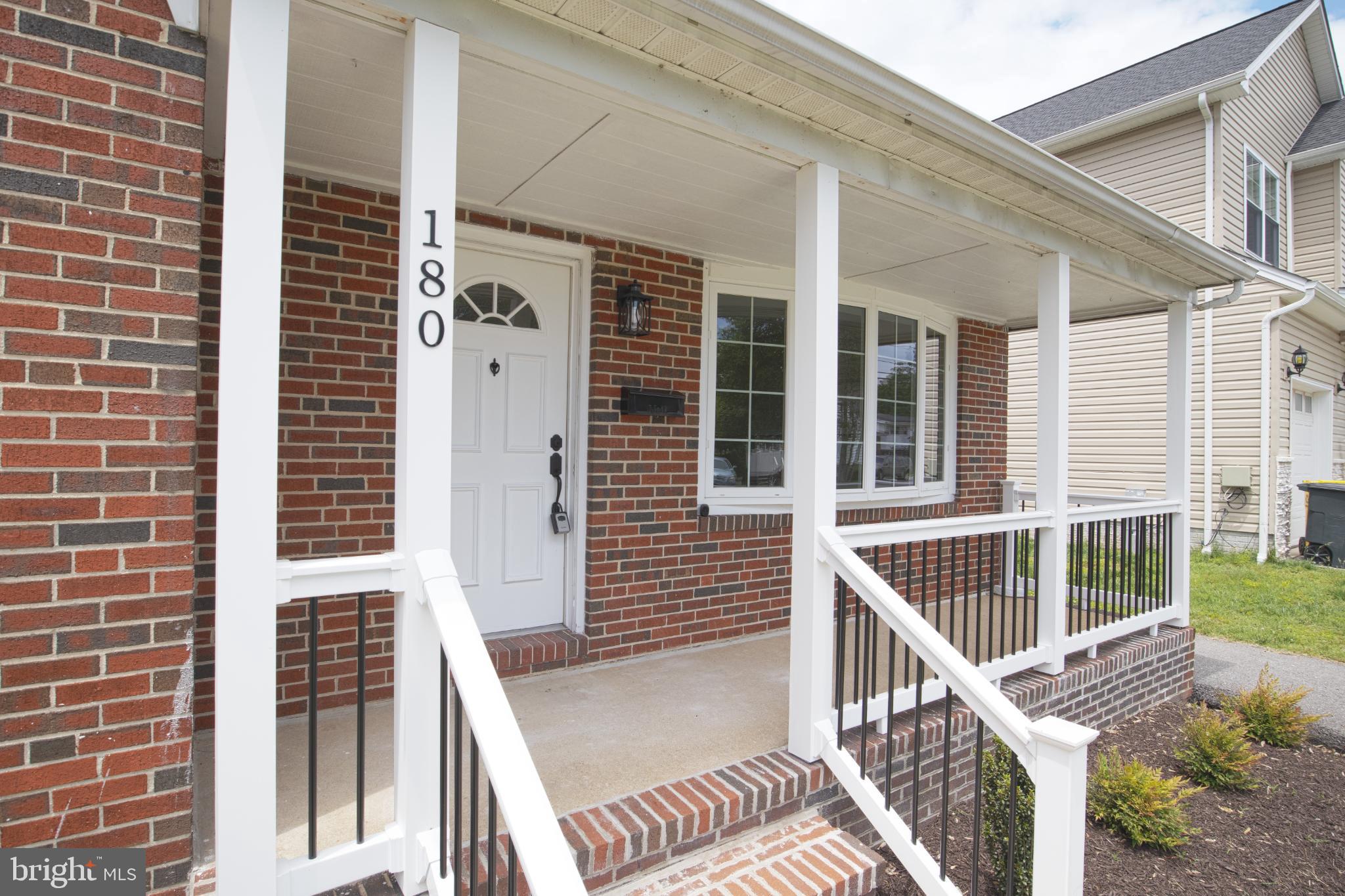 RIVIERA BEACH - Residential