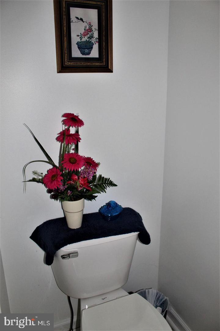 LOCUST HILL - Residential