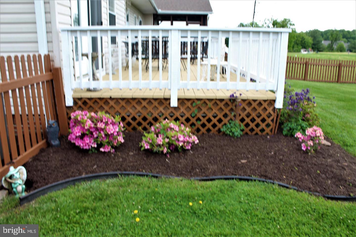 LOCUST HILL - Residential