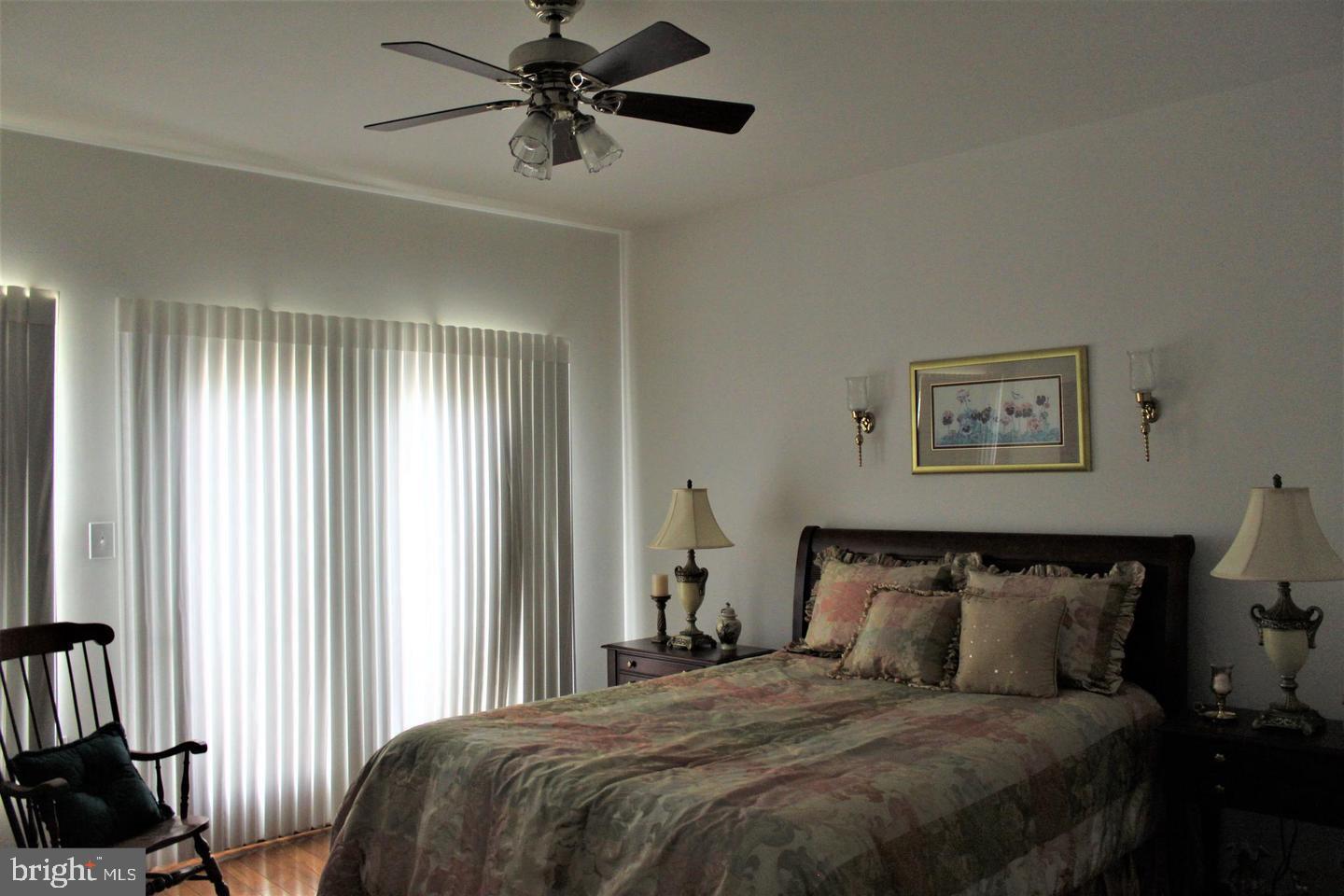 LOCUST HILL - Residential