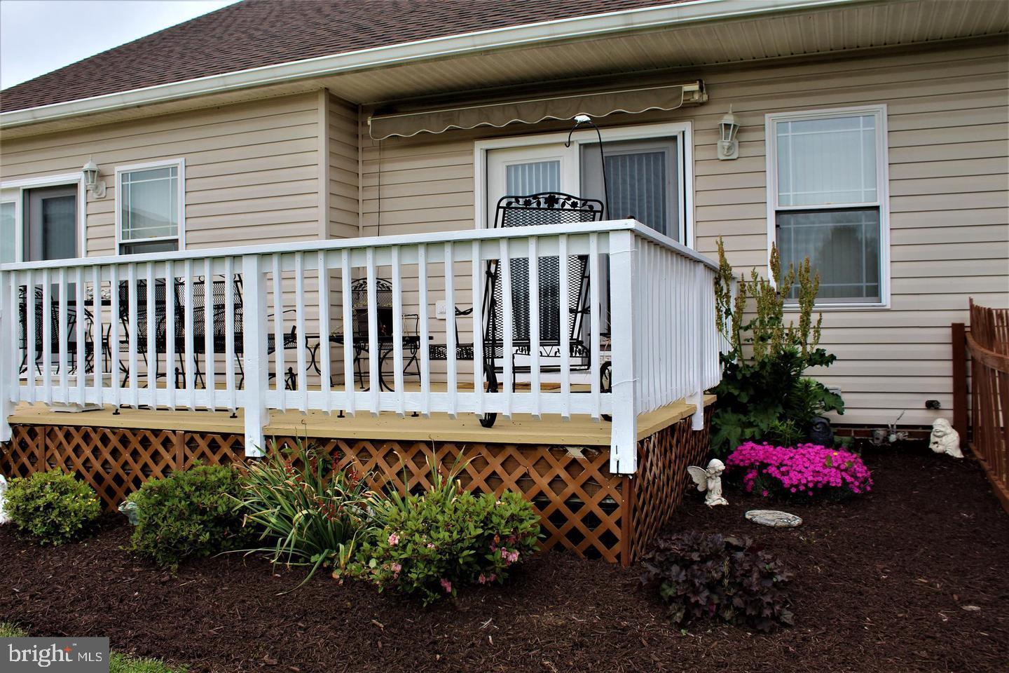 LOCUST HILL - Residential