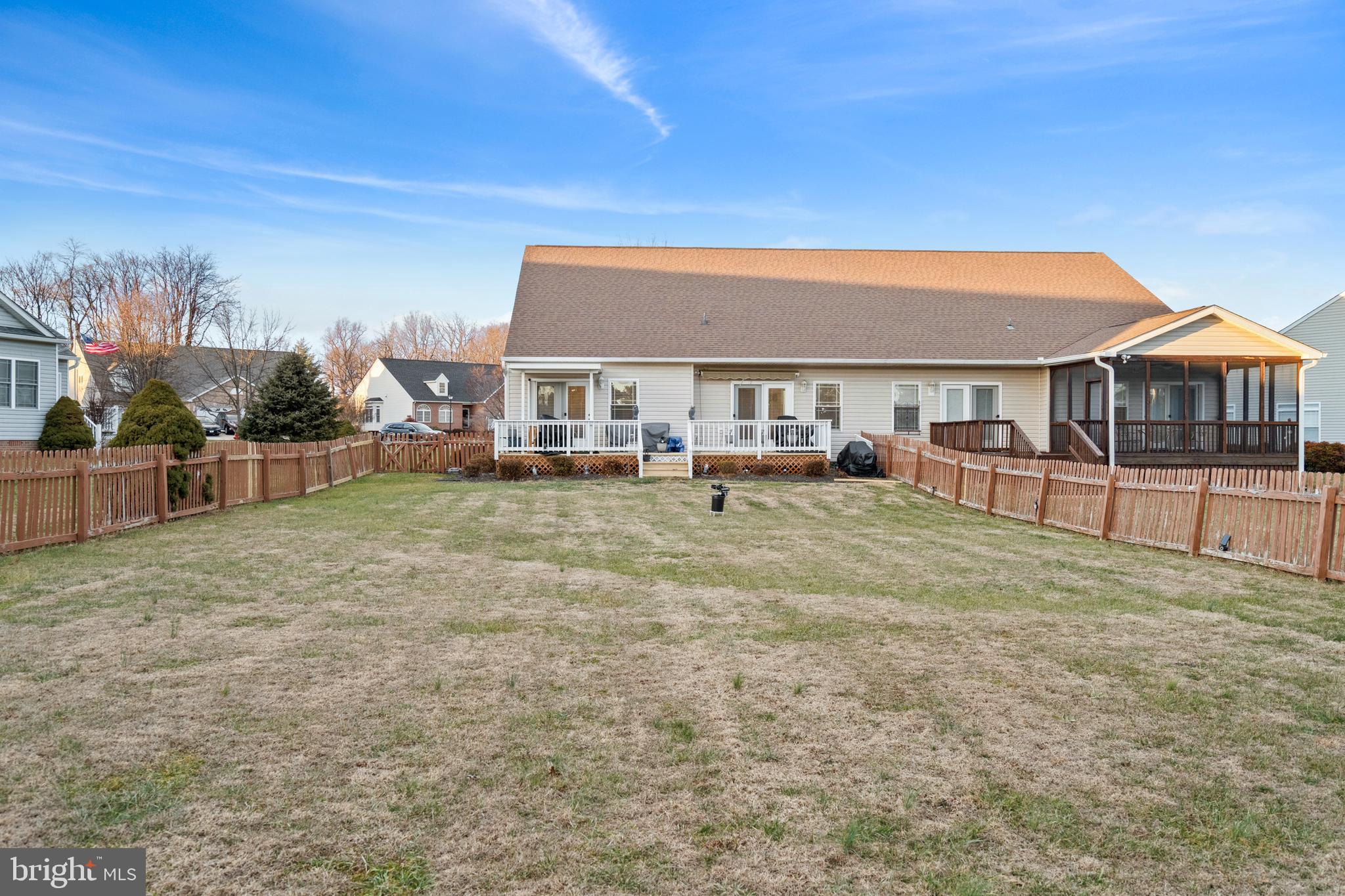 LOCUST HILL - Residential