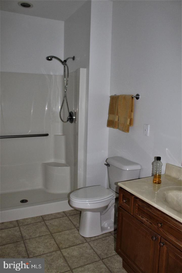 LOCUST HILL - Residential