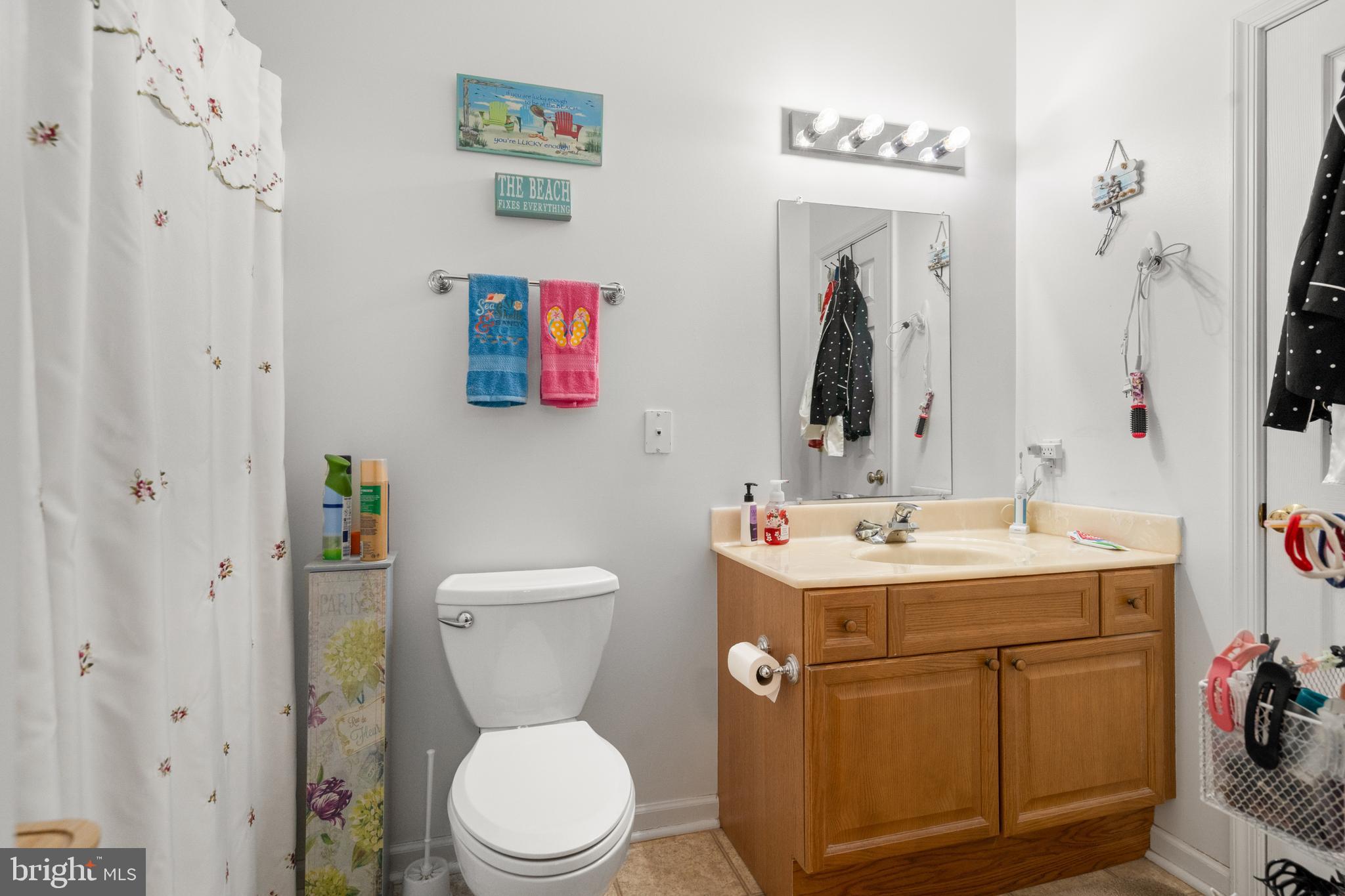 LOCUST HILL - Residential