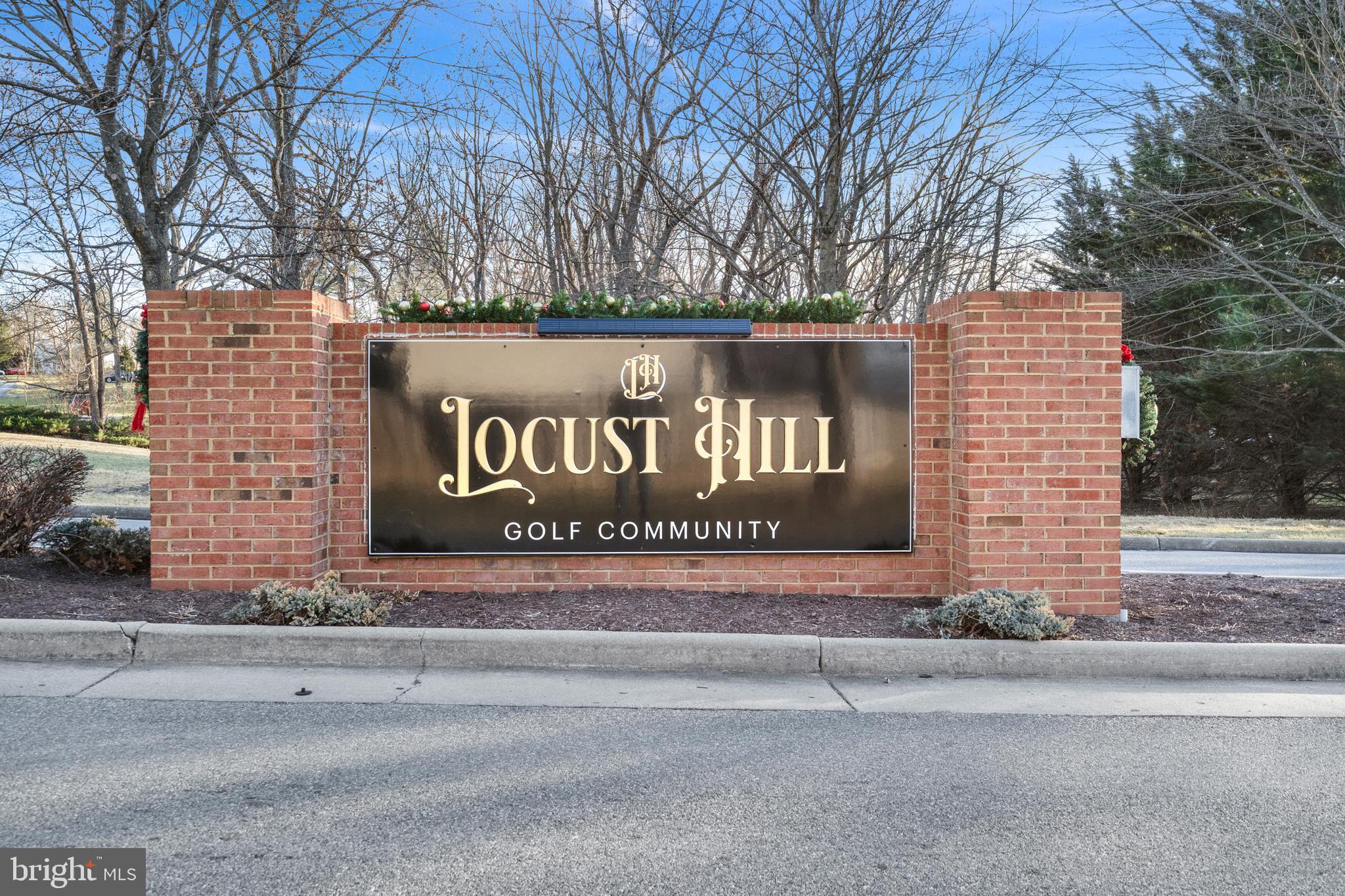 LOCUST HILL - Residential