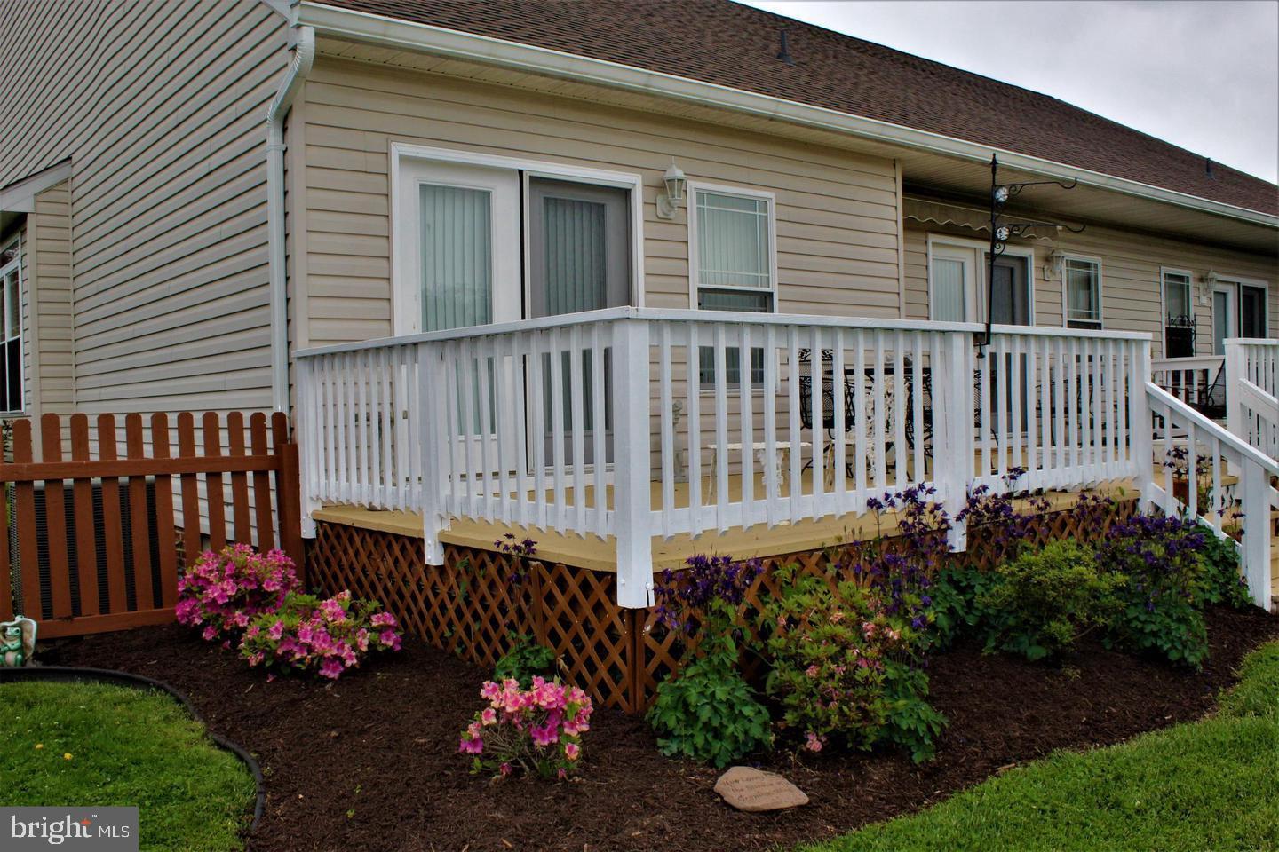 LOCUST HILL - Residential