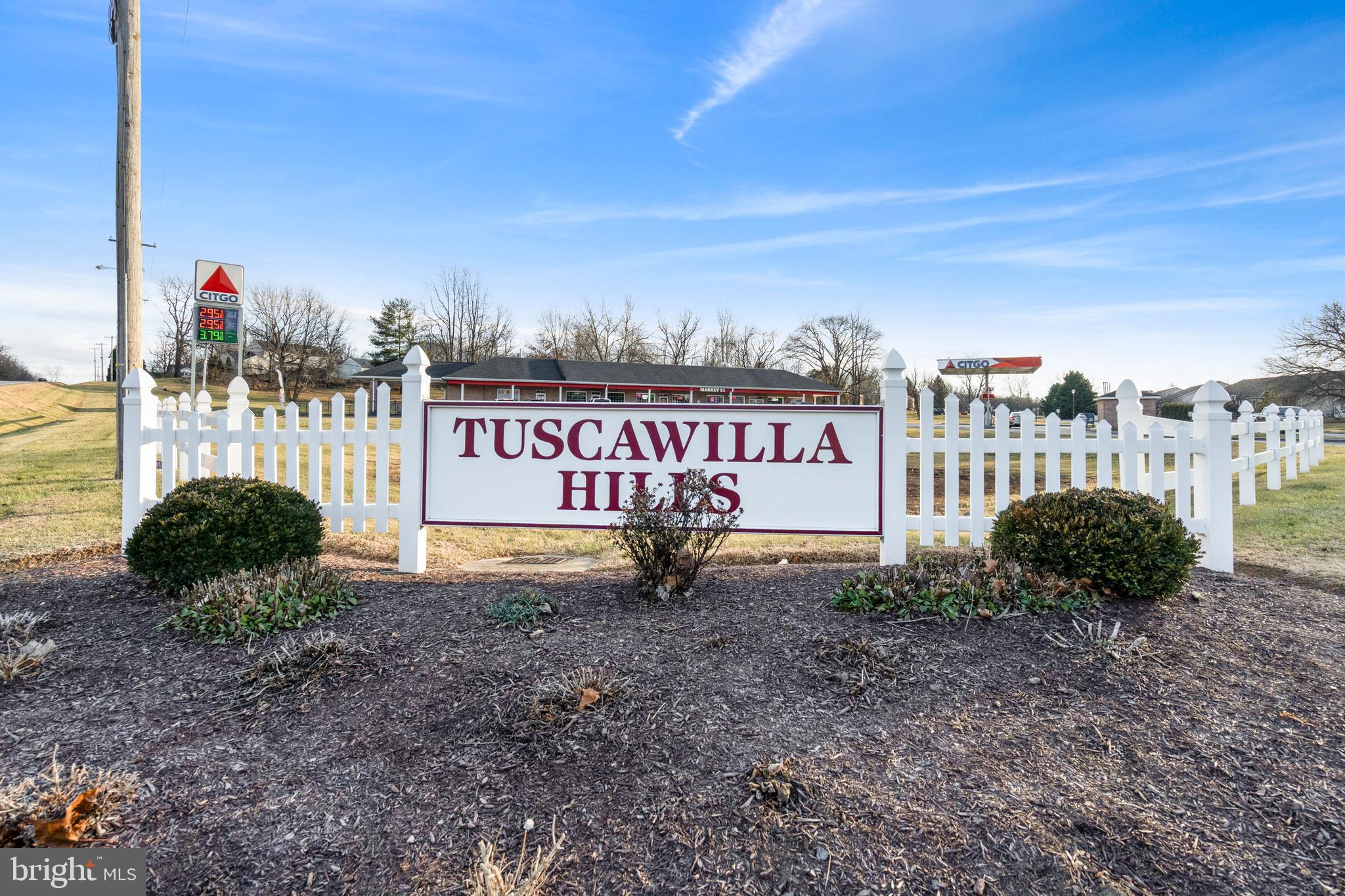 LOCUST HILL - Residential