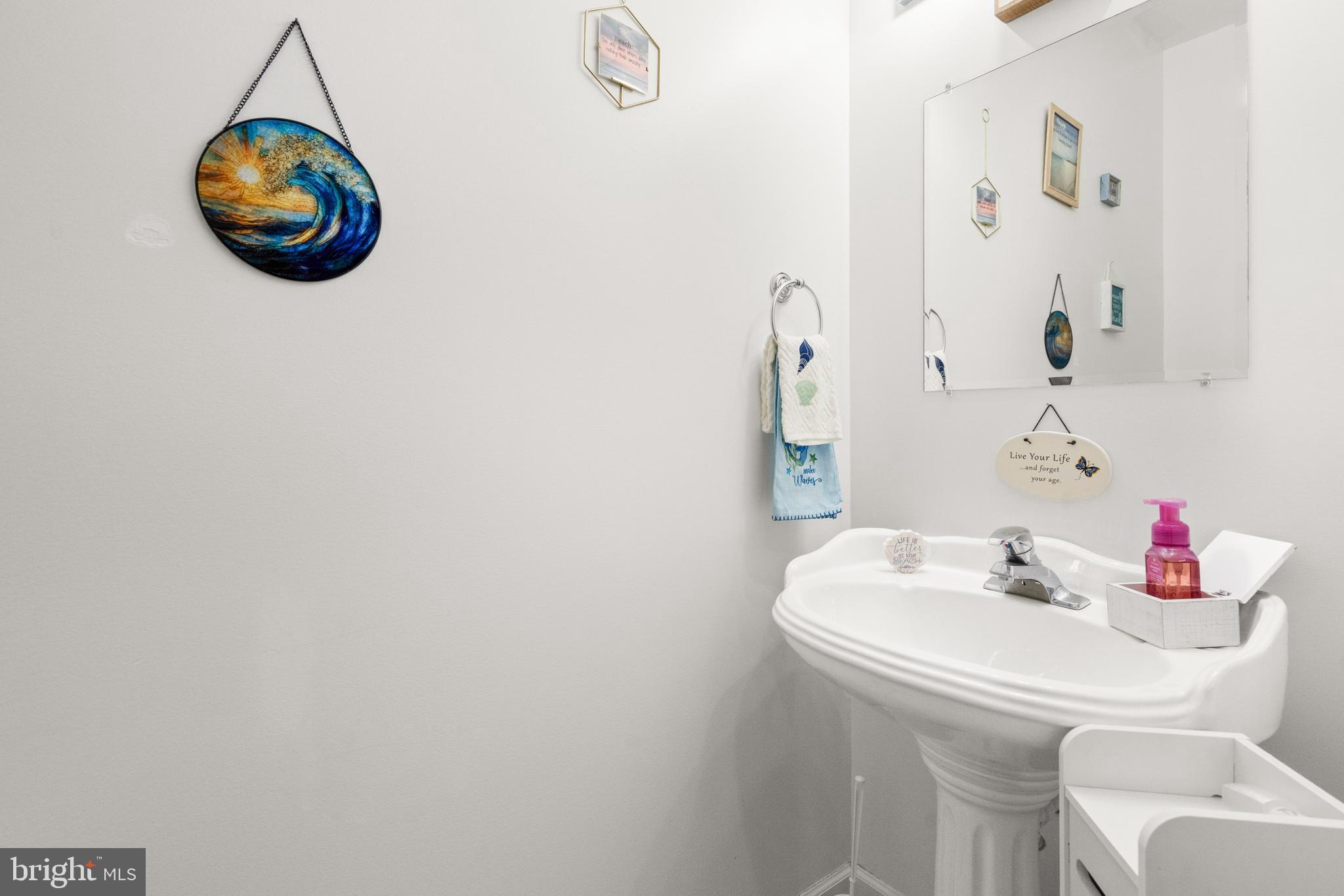 LOCUST HILL - Residential