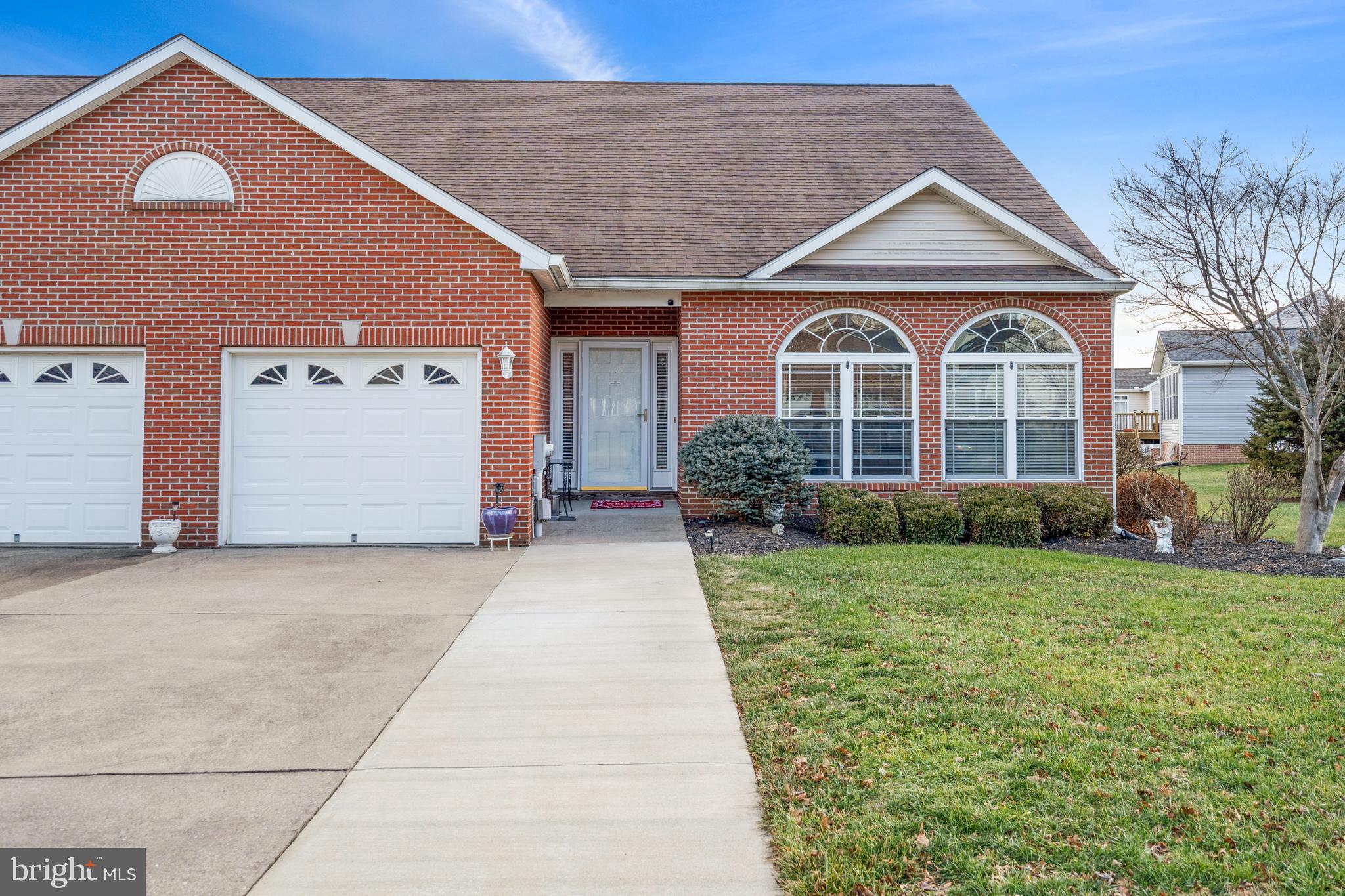 LOCUST HILL - Residential