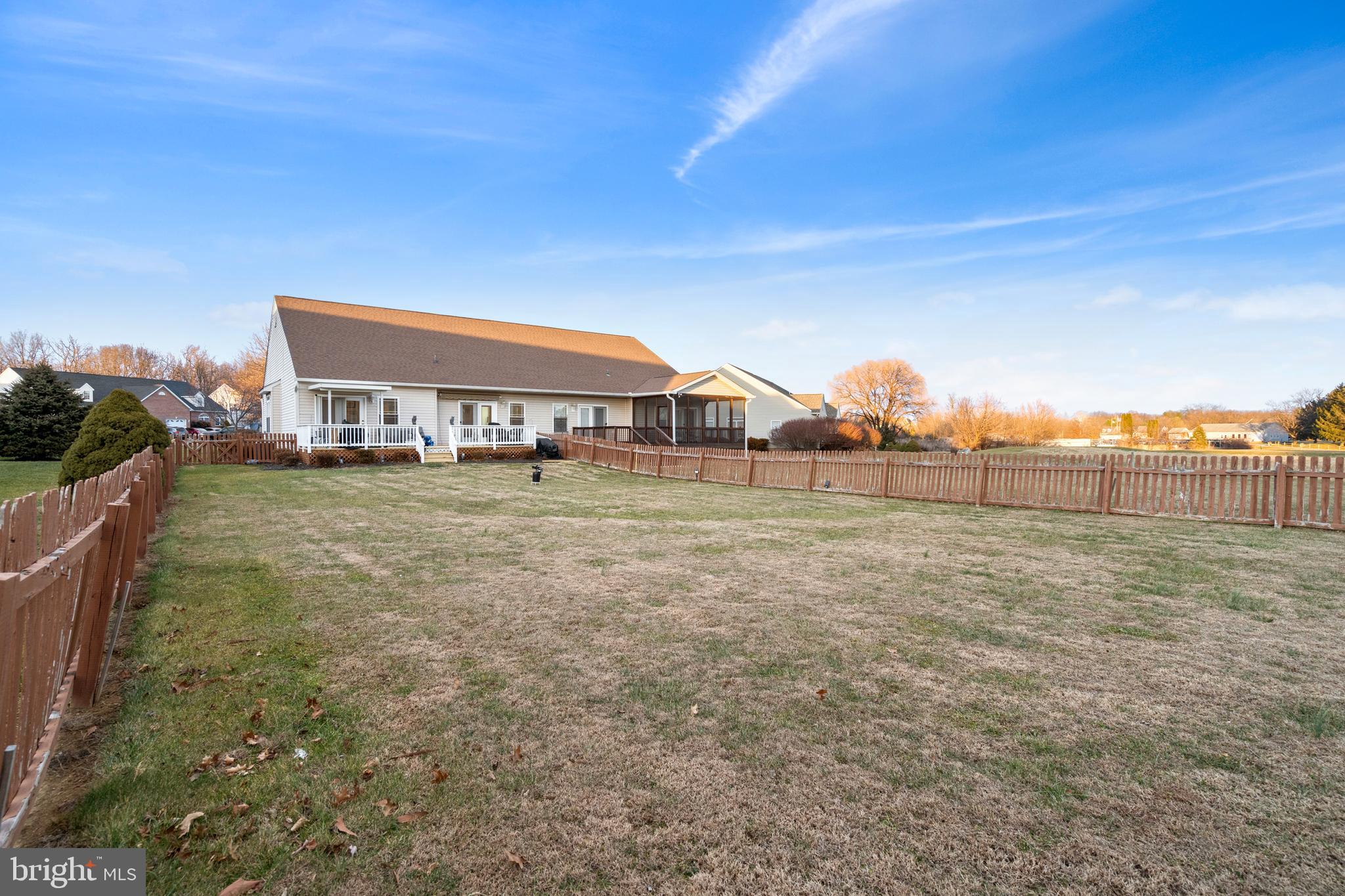 LOCUST HILL - Residential