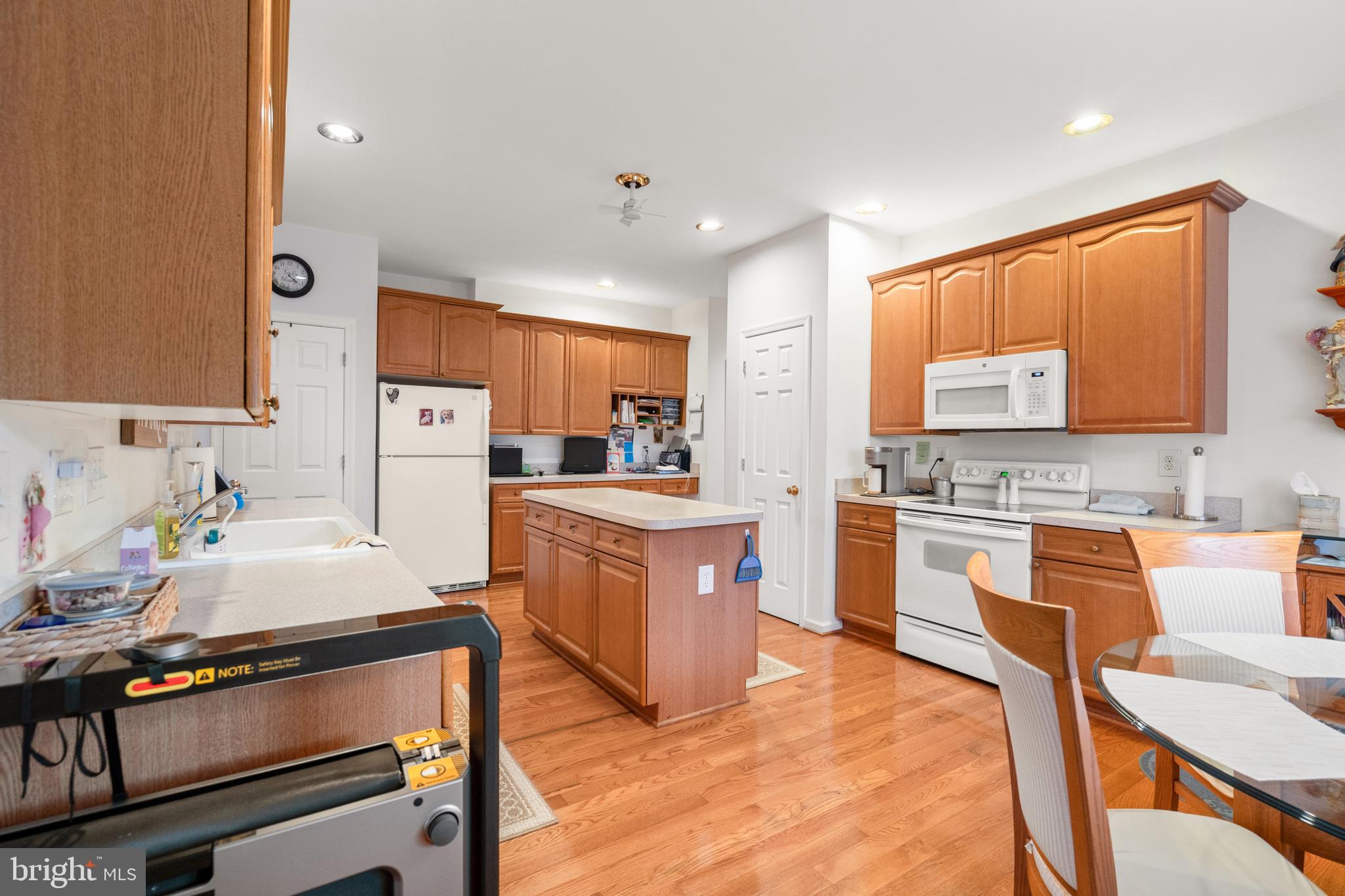 LOCUST HILL - Residential