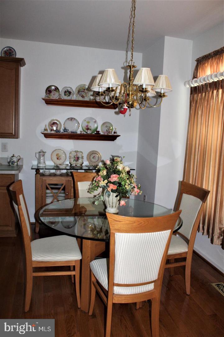 LOCUST HILL - Residential