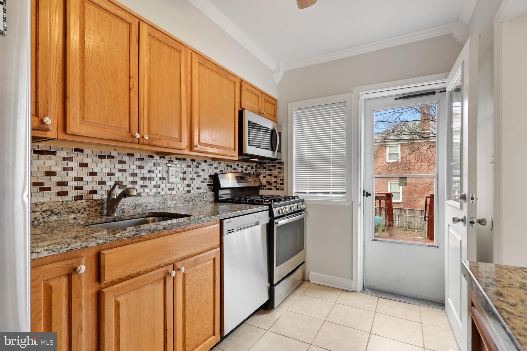 WESTSHIRE - Residential Lease