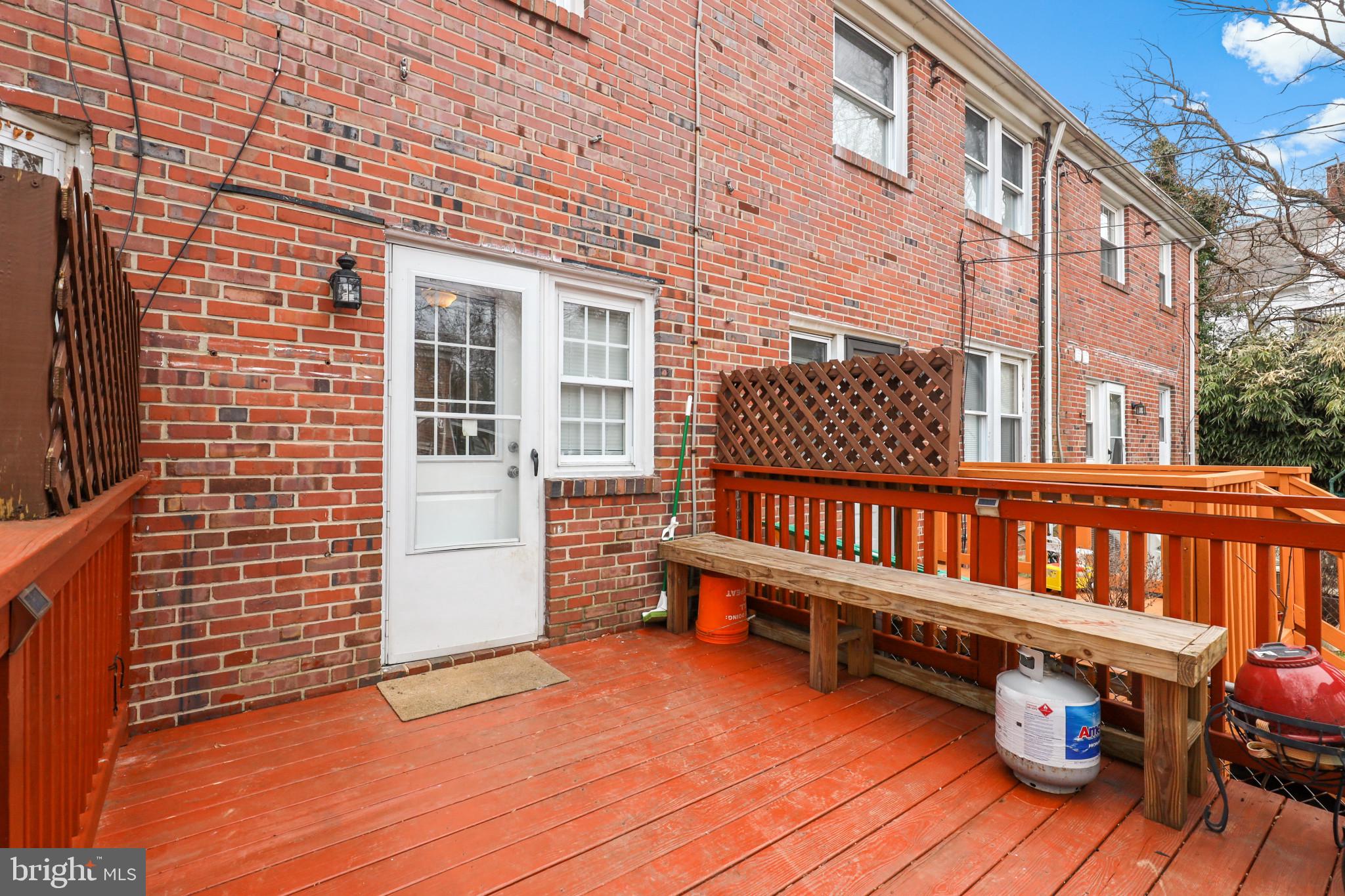 WESTSHIRE - Residential Lease