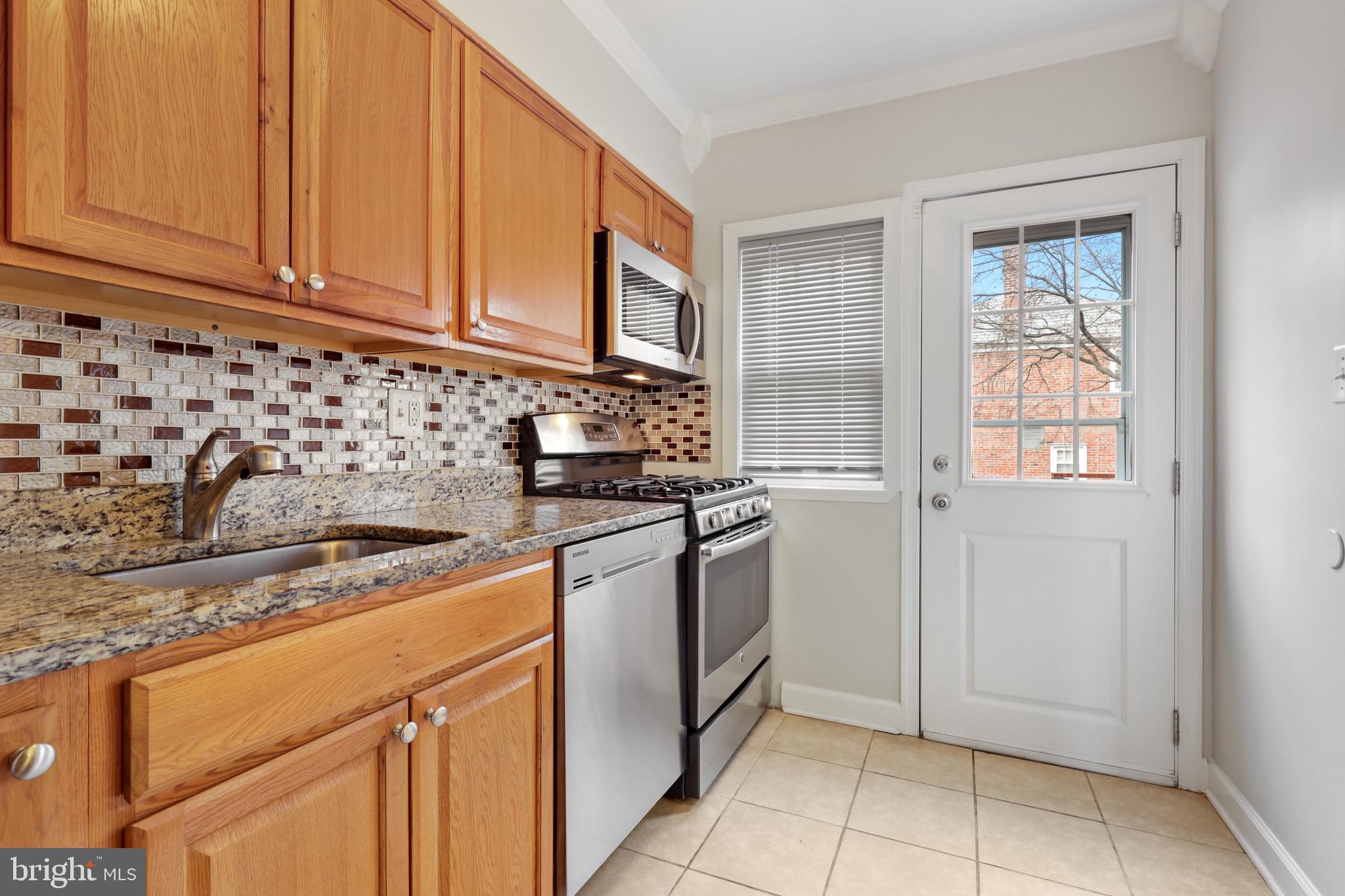 WESTSHIRE - Residential Lease