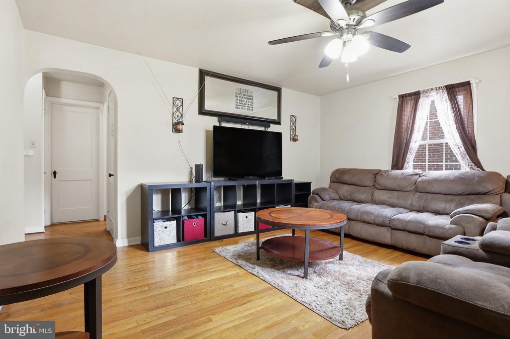 Photo of 583 Hillcrest Road, YORK, PA 17403 (MLS # PAYK2092650)