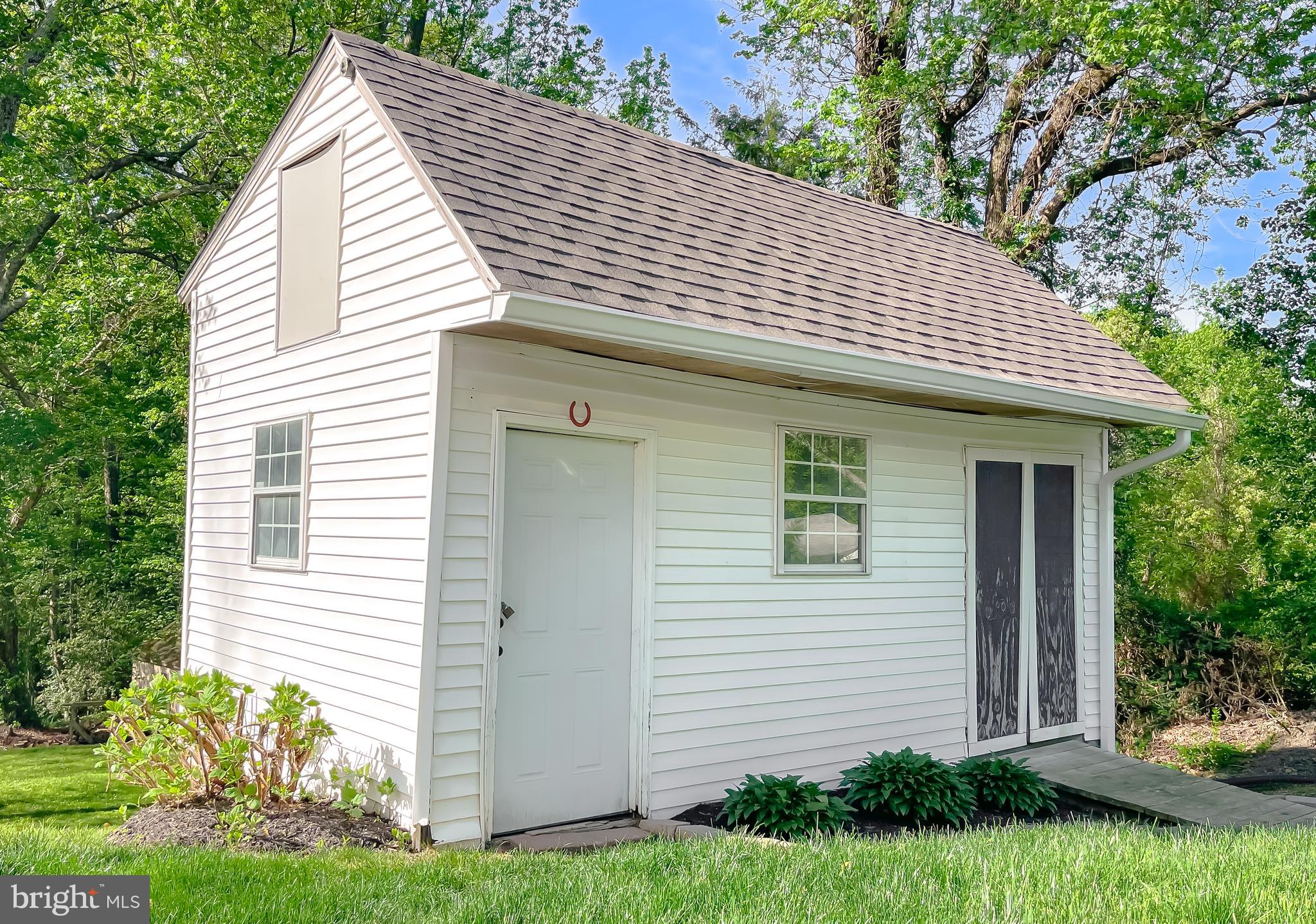 REGAL ESTATES - Residential