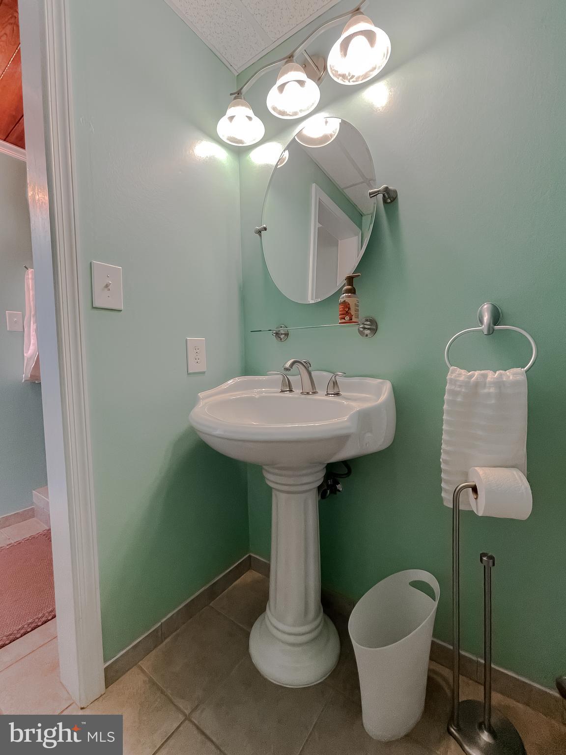 REGAL ESTATES - Residential