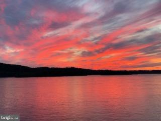 TOMES LANDING - Residential