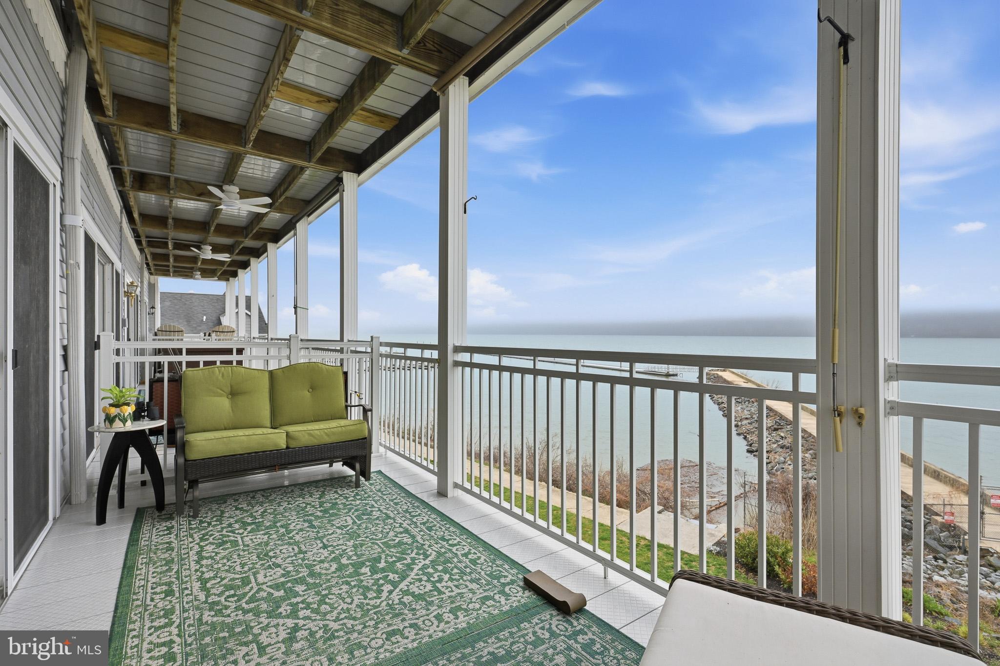 TOMES LANDING - Residential