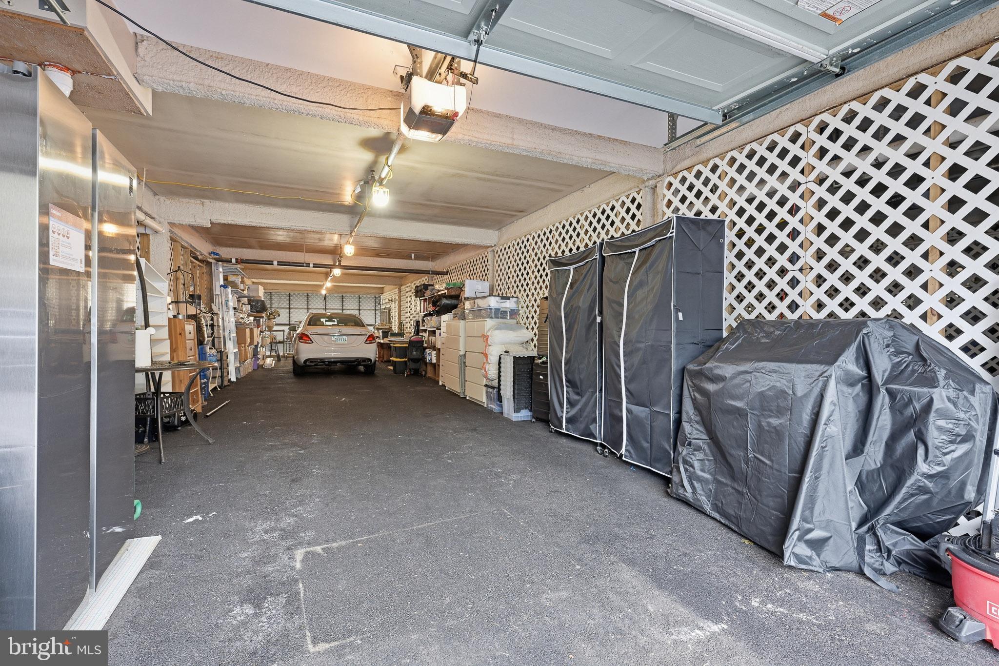 TOMES LANDING - Residential