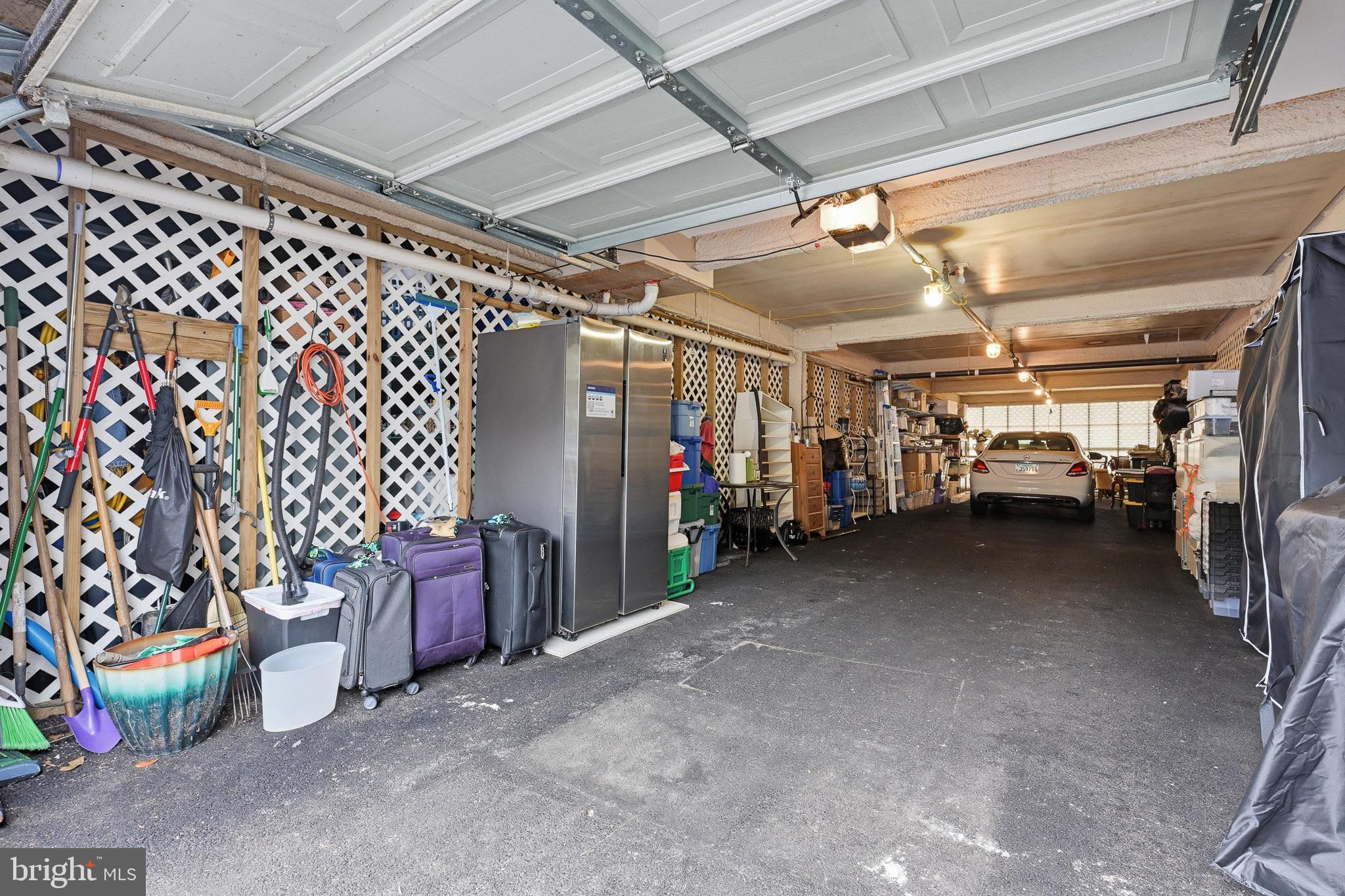 TOMES LANDING - Residential