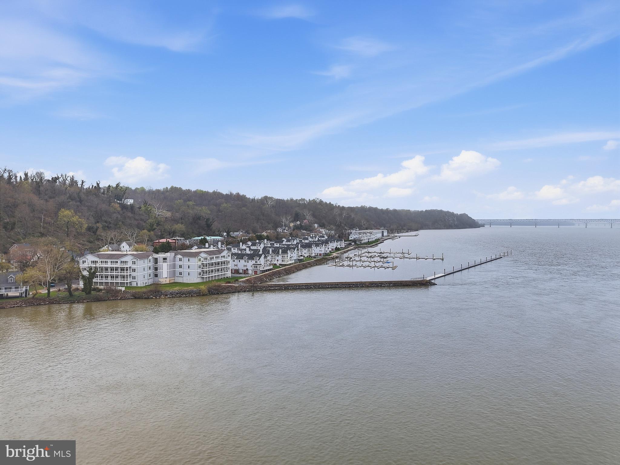 TOMES LANDING - Residential