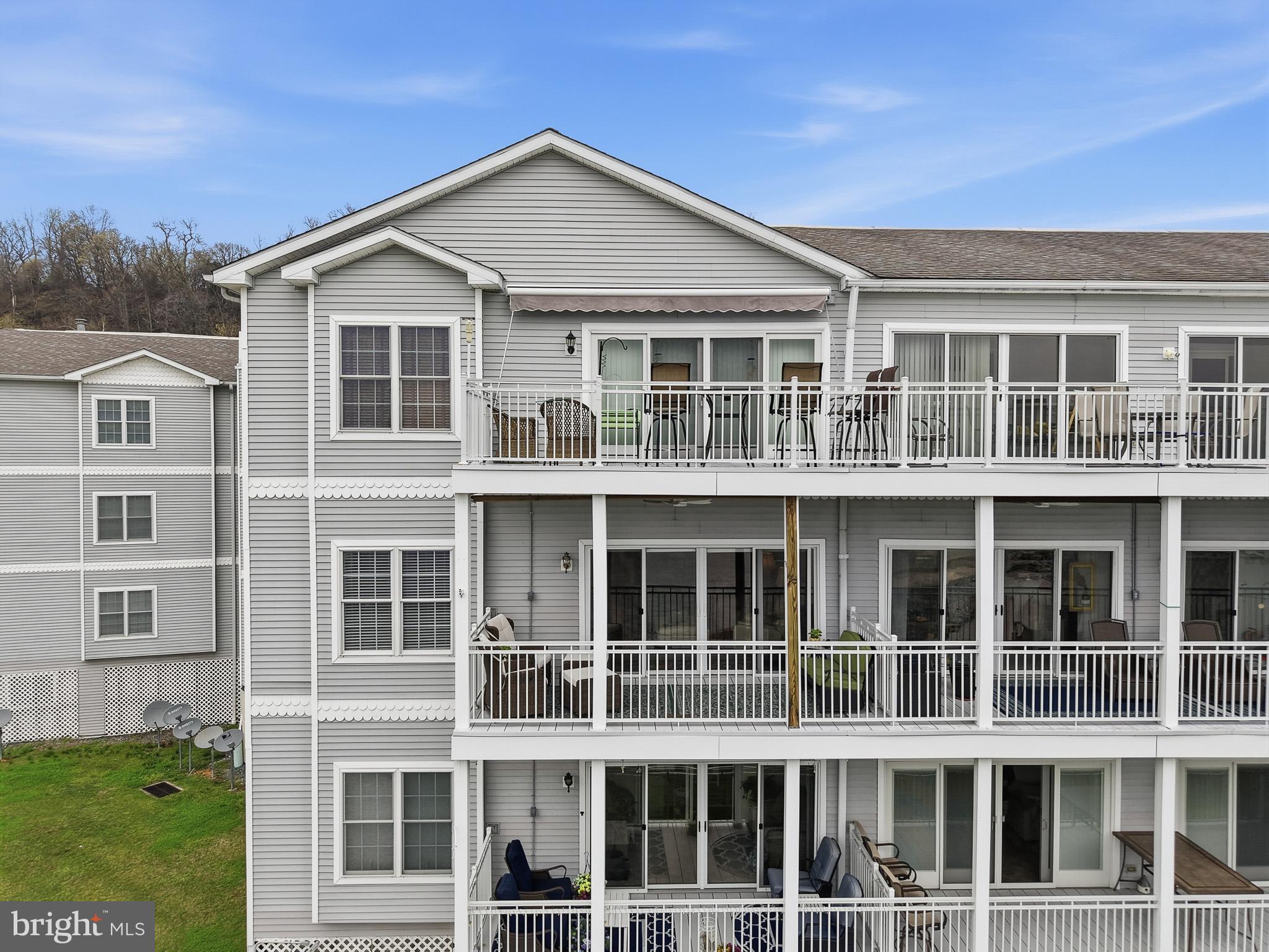 TOMES LANDING - Residential