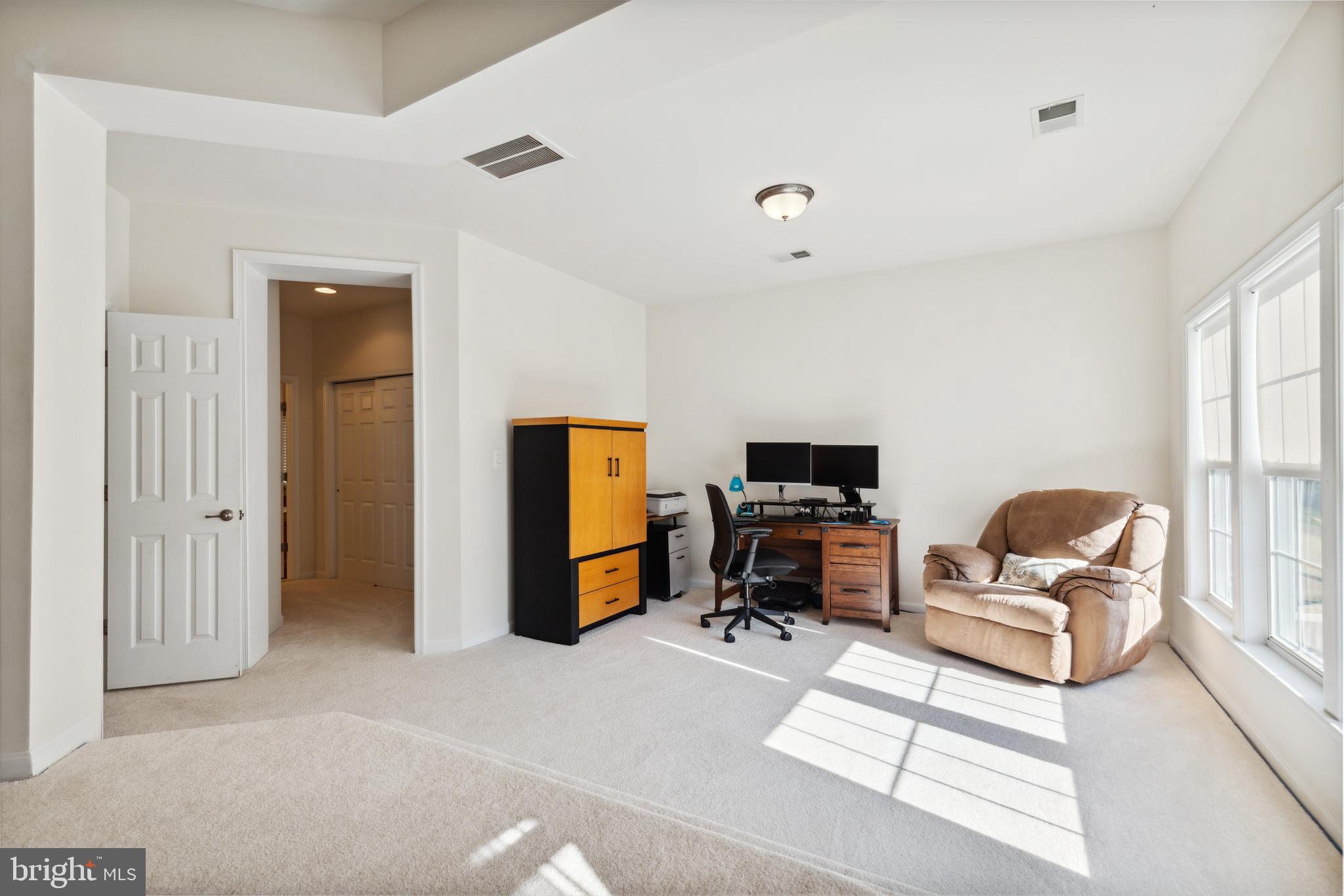 PORT POTOMAC - Residential