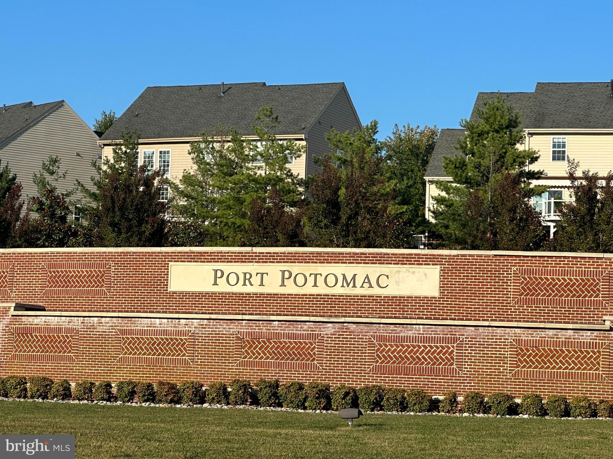 PORT POTOMAC - Residential