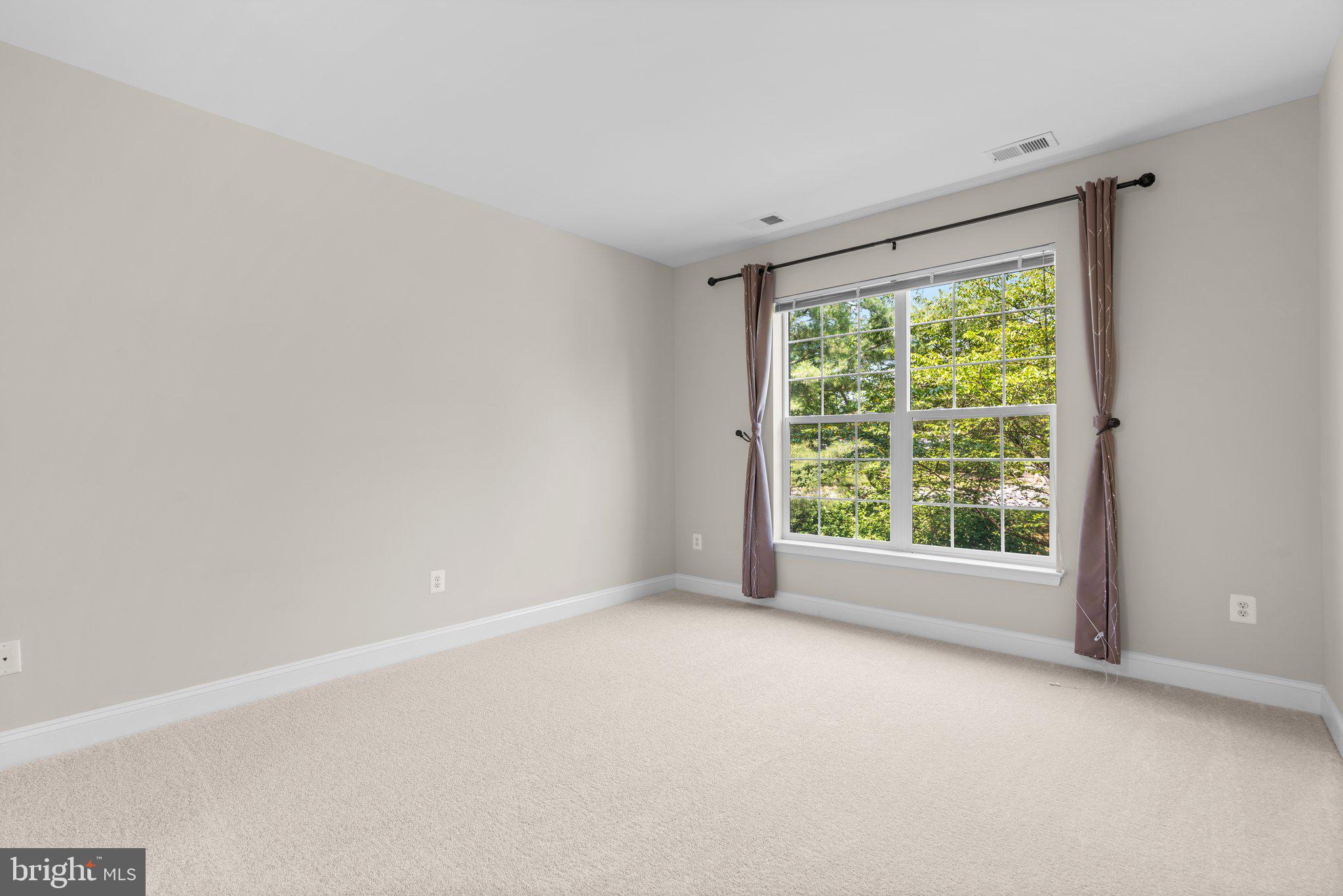 FIELDSTONE AT RIVER HILL - Residential