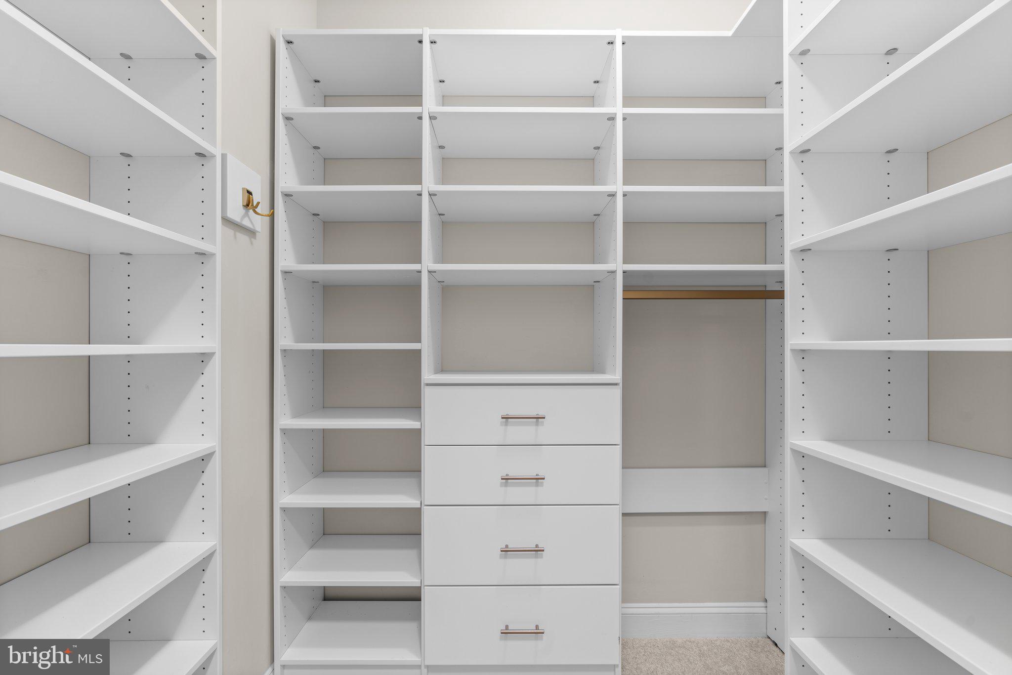 FIELDSTONE AT RIVER HILL - Residential