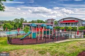 POTOMAC CLUB II - Residential