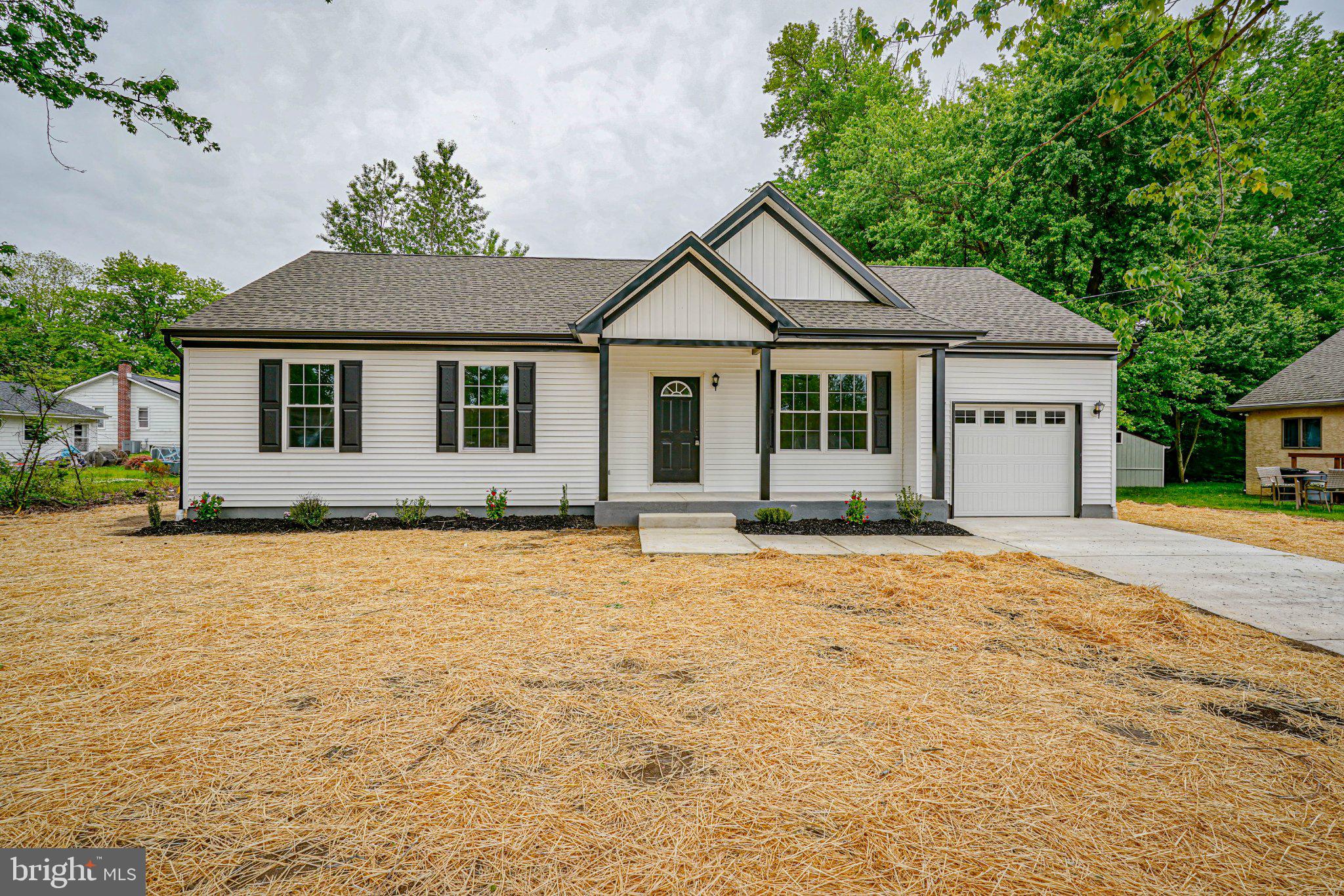 Photo 1 of 33 — 12 PARK ROAD, PENNSVILLE, NJ 08070