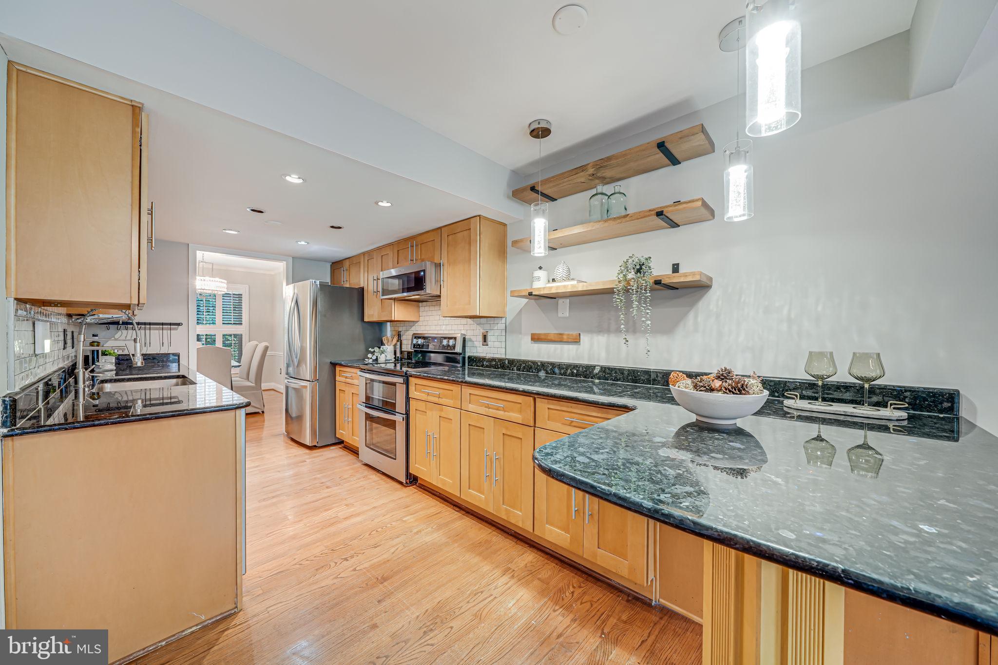 STRATTON COMMONS - Residential