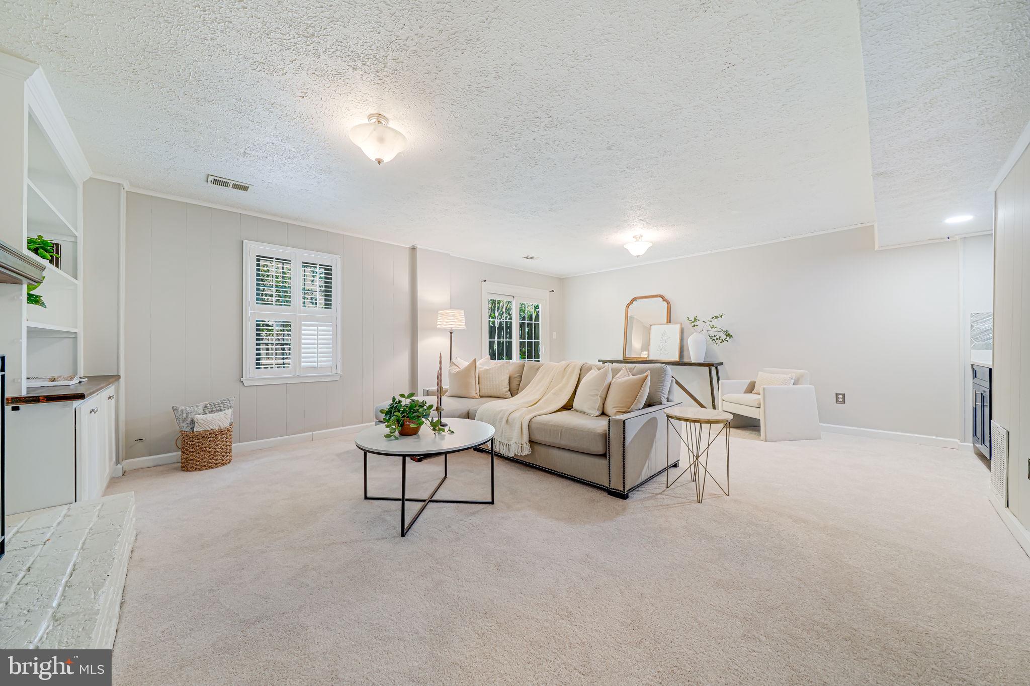 STRATTON COMMONS - Residential