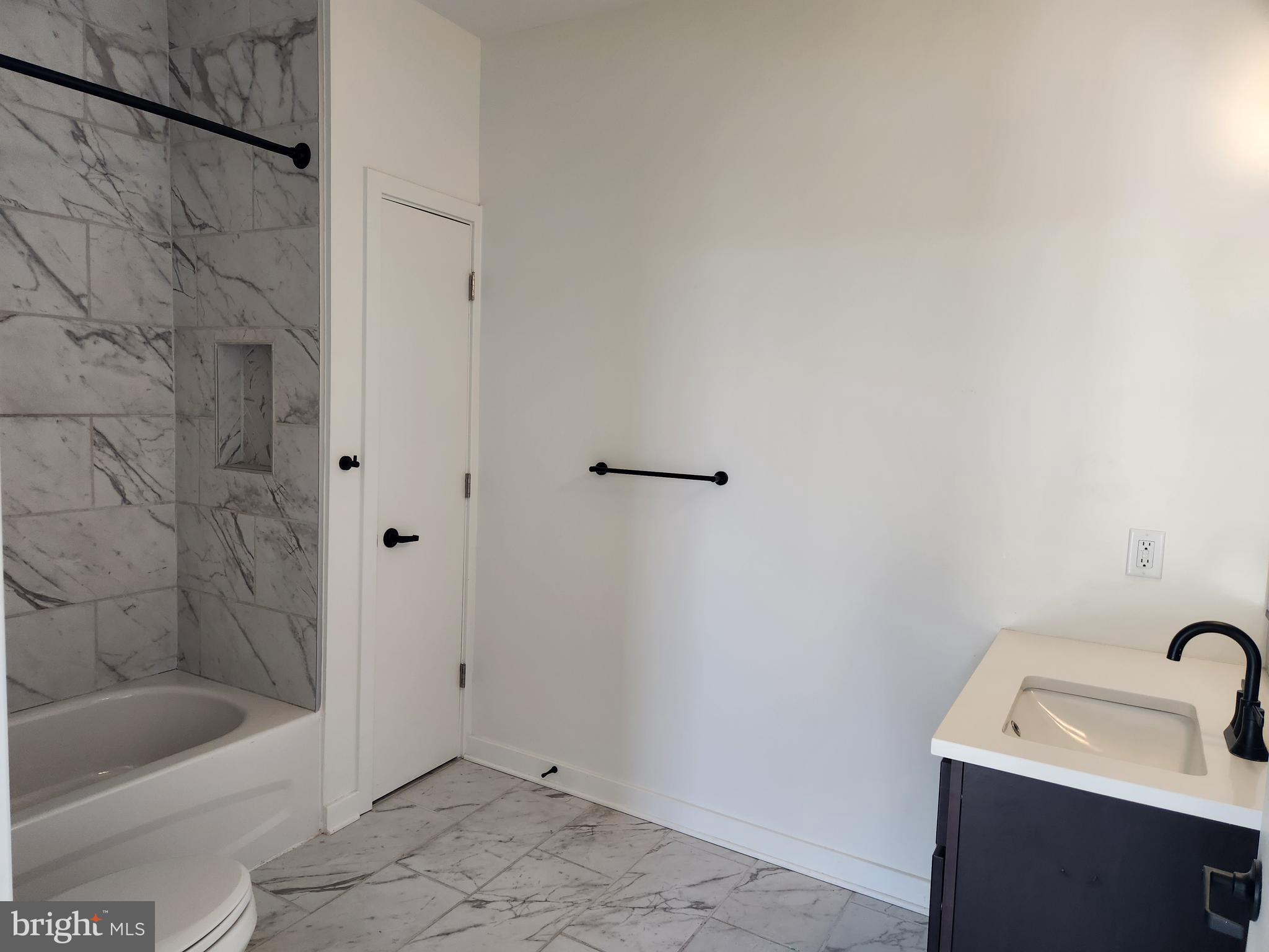 DOWNTOWN FREDERICKSBURG - Residential Lease