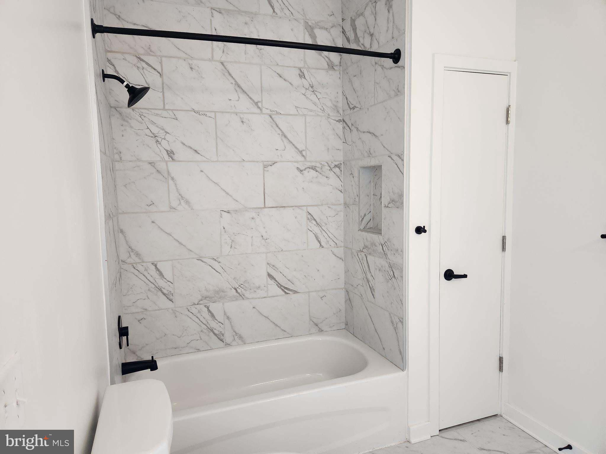 DOWNTOWN FREDERICKSBURG - Residential Lease