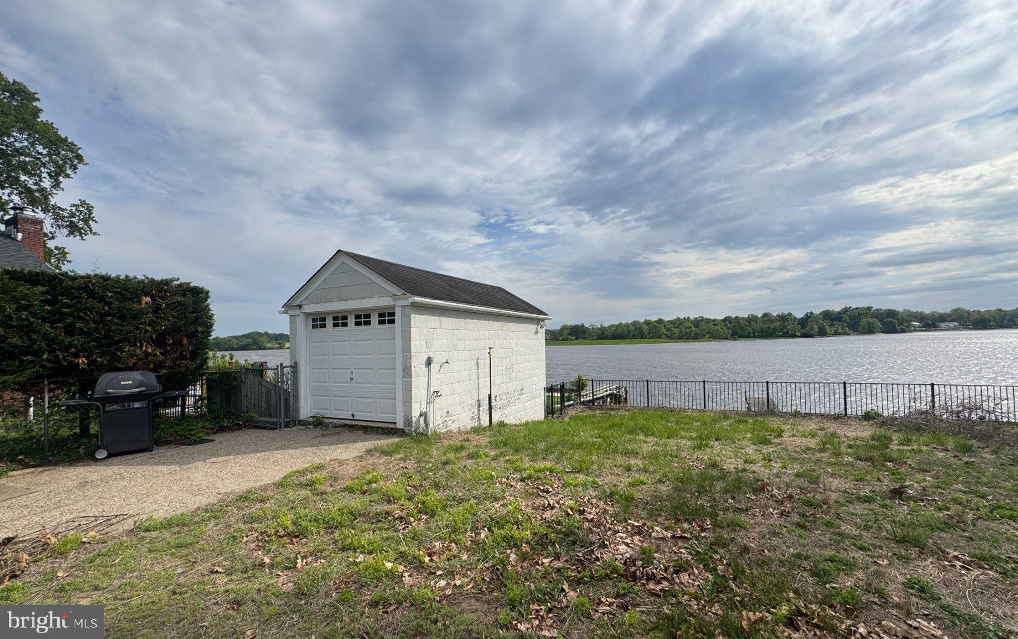 78 LAKE DRIVE
