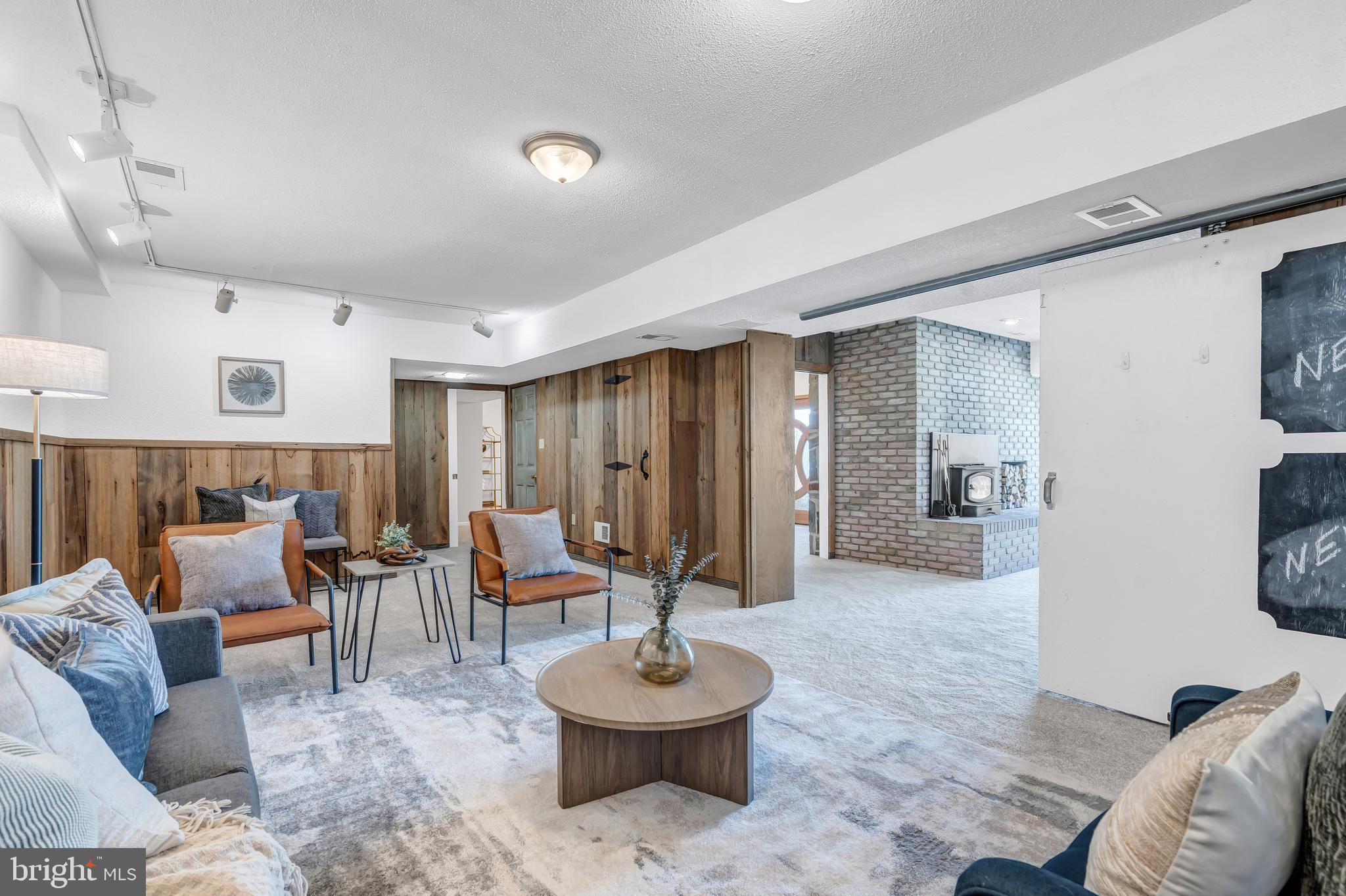 INDIAN QUEEN ESTATES - Residential