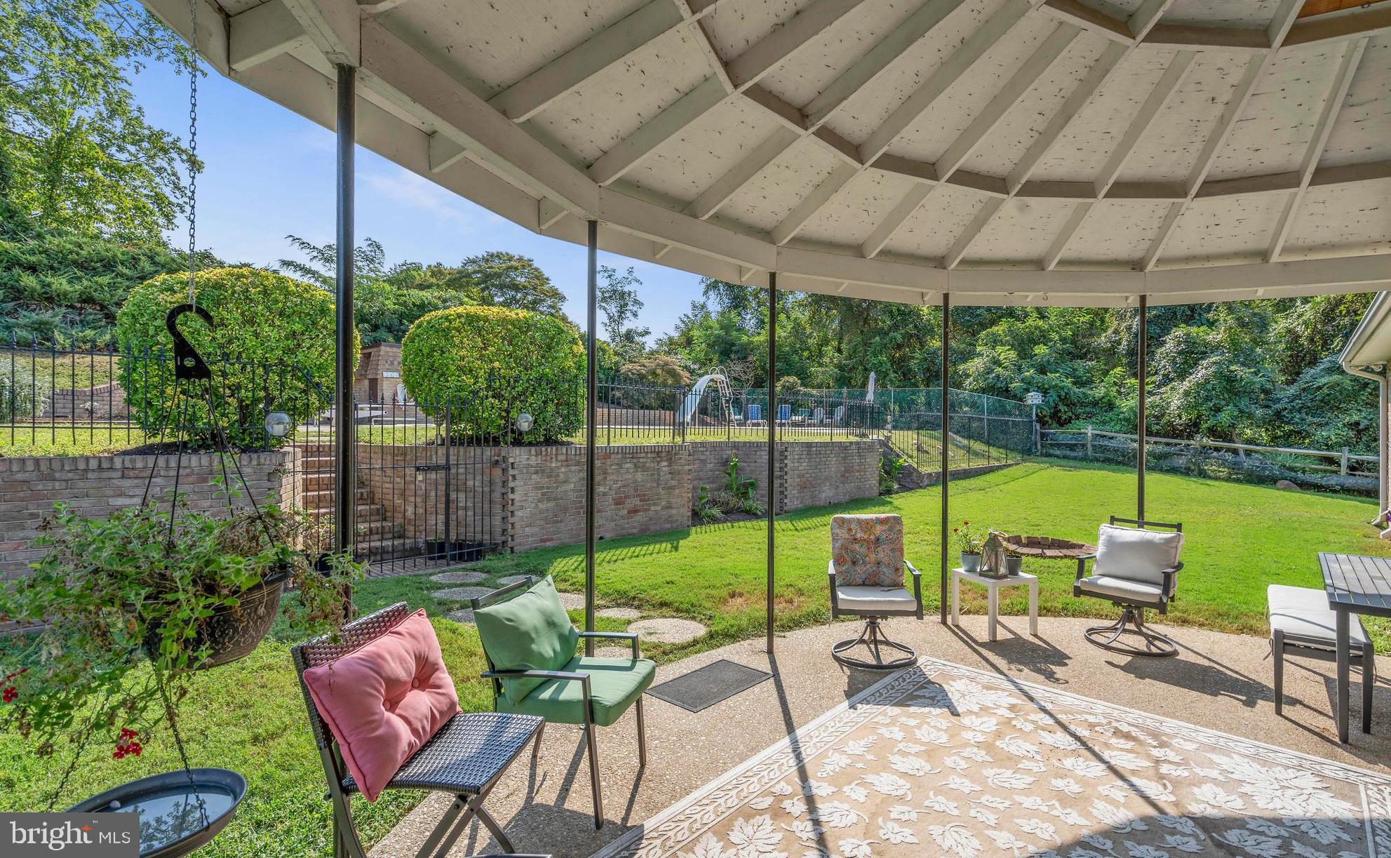 INDIAN QUEEN ESTATES - Residential